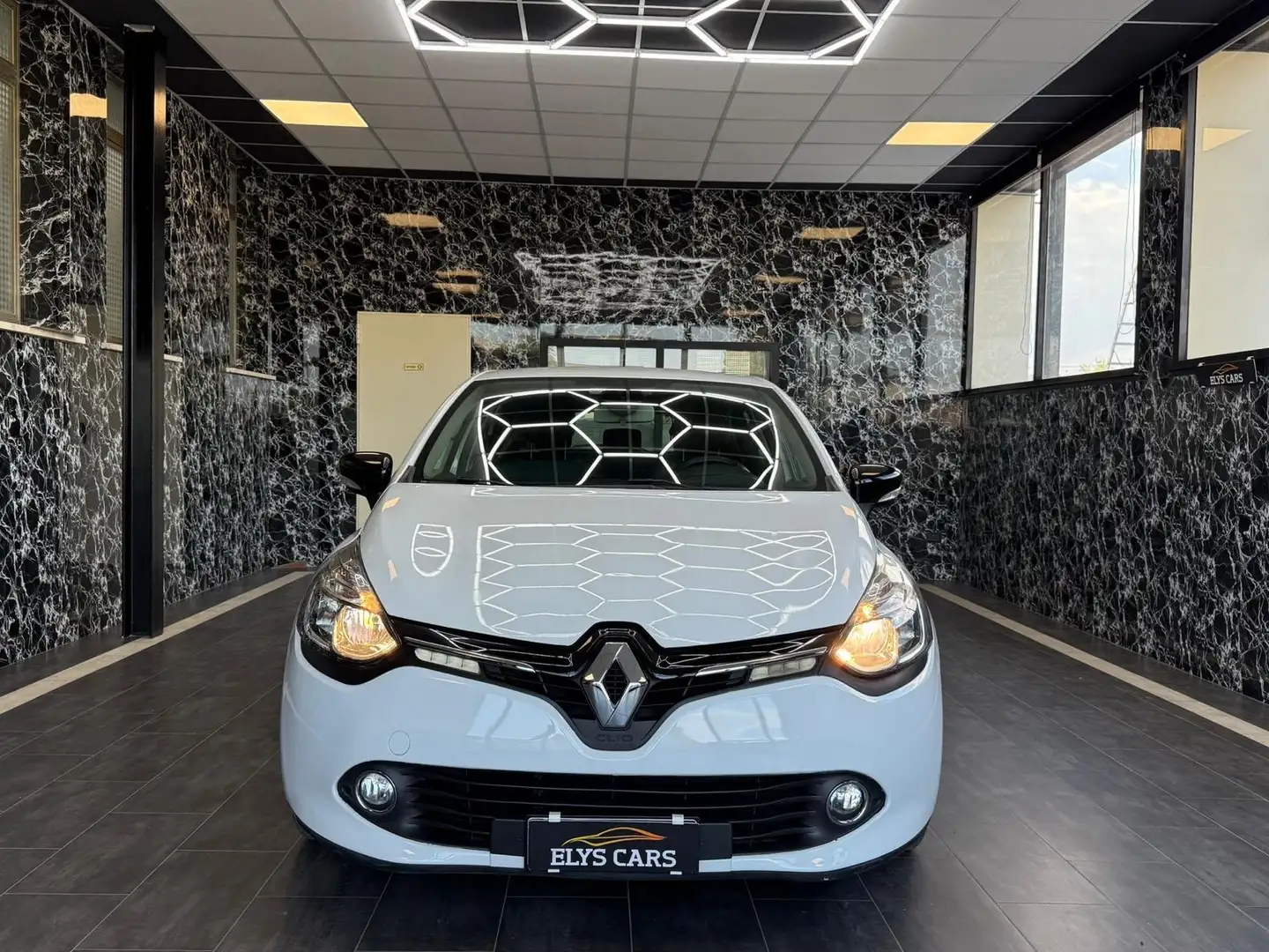 Renault Clio 2012 5p 1.5 dci Live 75cv Blanc - 2