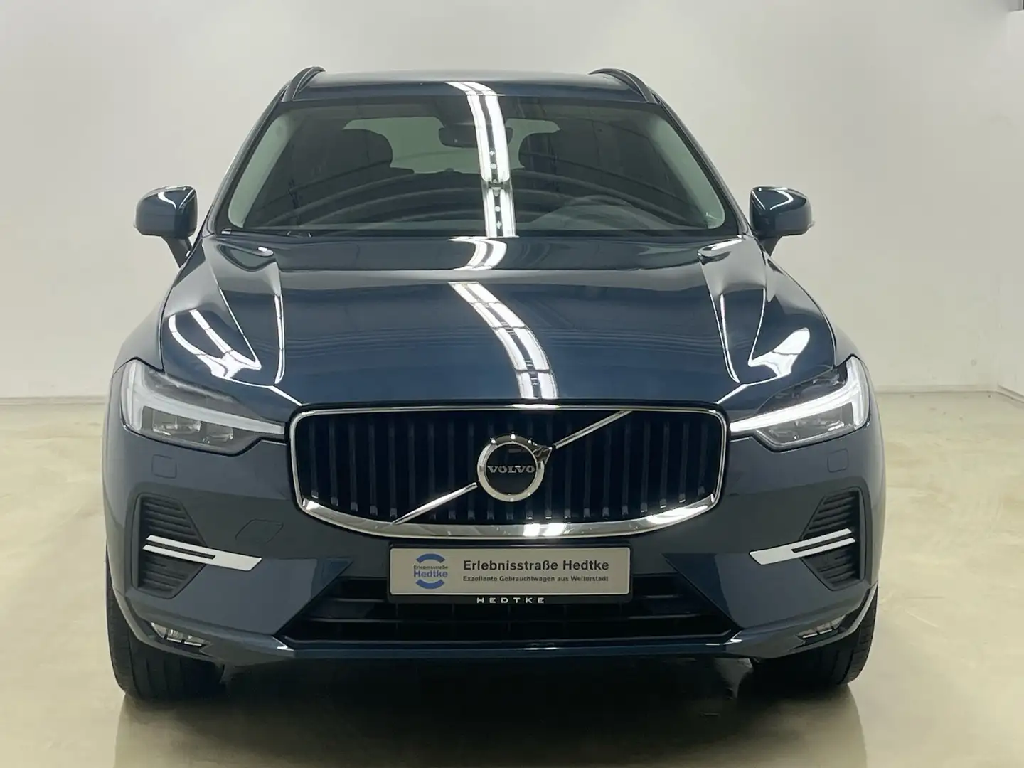 Volvo XC60 B4 Benzin Core 20"+TOTER-WINKEL+STANDHZG Blue - 2