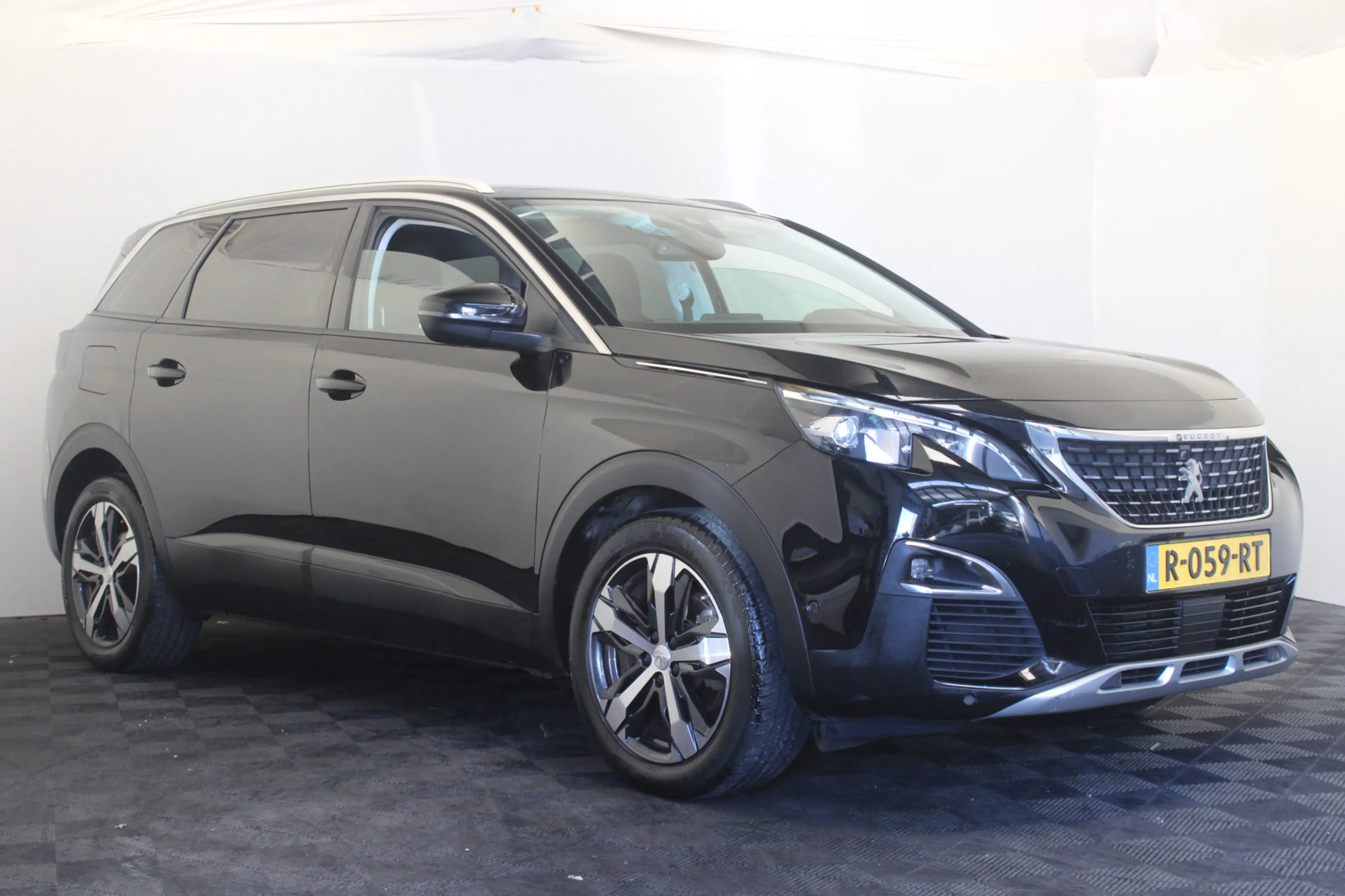 Peugeot 5008 1.2 PureTech Allure — photo 5