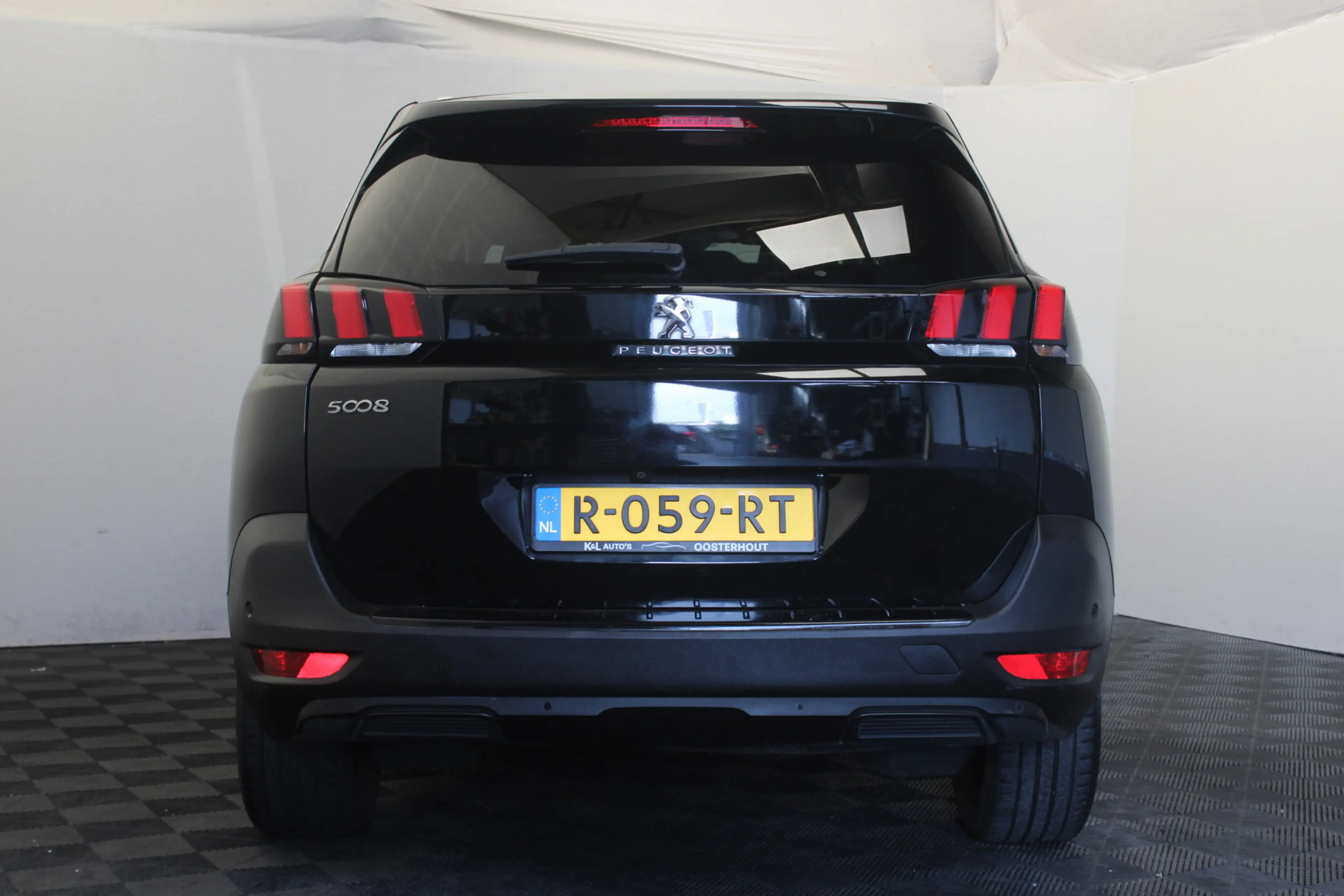 Peugeot 5008 1.2 PureTech Allure — photo 8