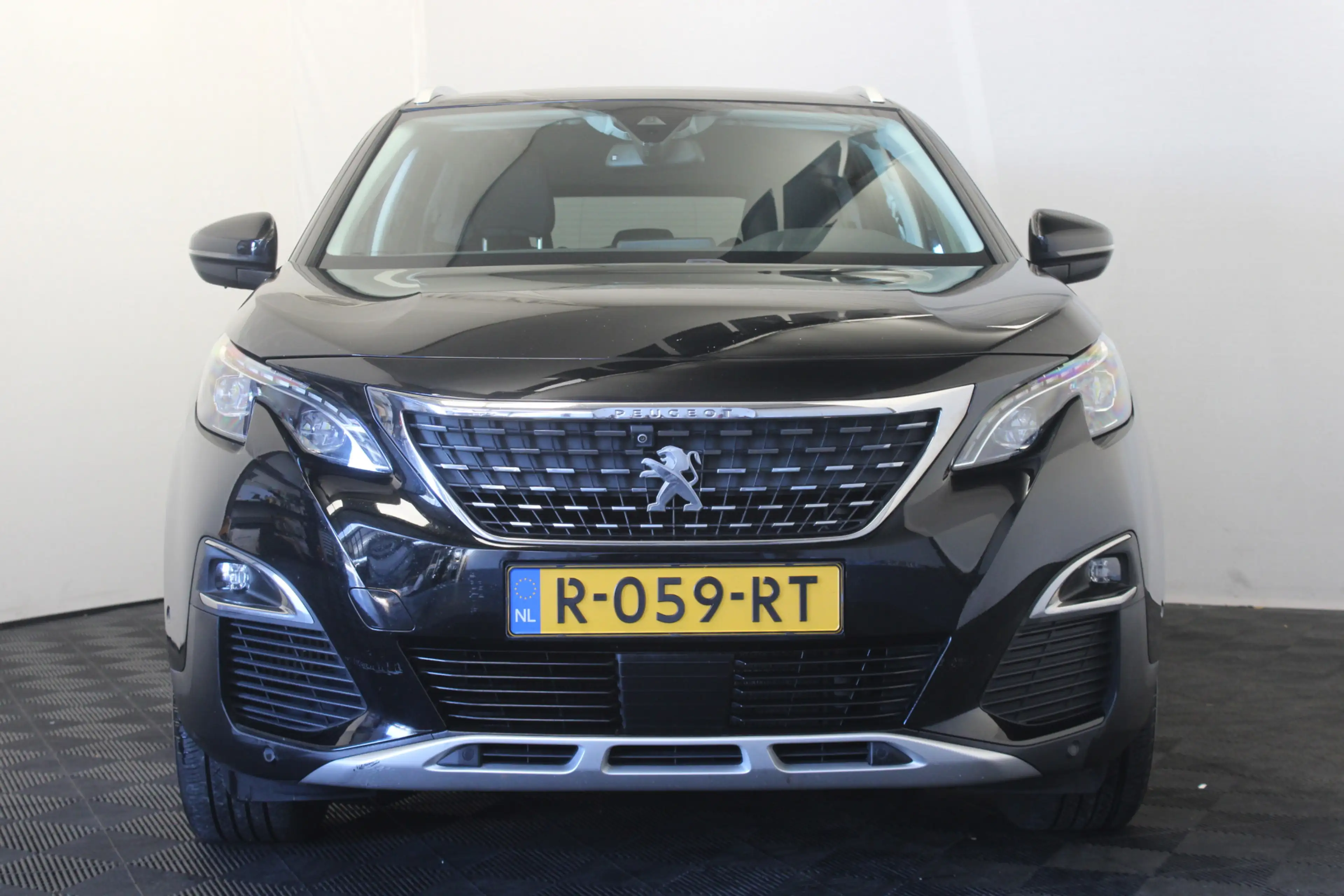 Peugeot 5008 1.2 PureTech Allure — photo 3