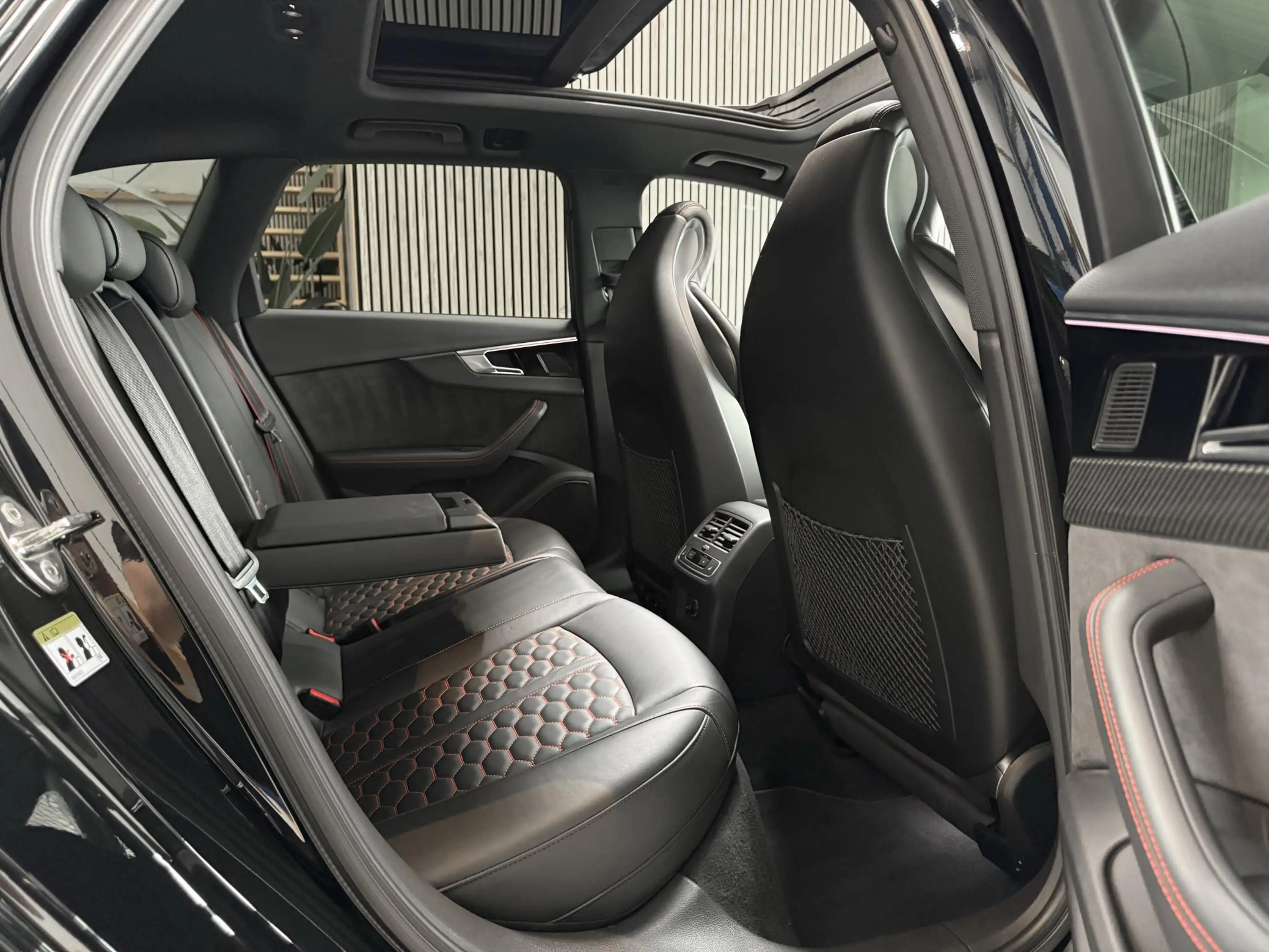 Audi RS4 Avant 2.9 TFSI Quattro - KERAMISCHE REMMEN - CARBO — photo 18
