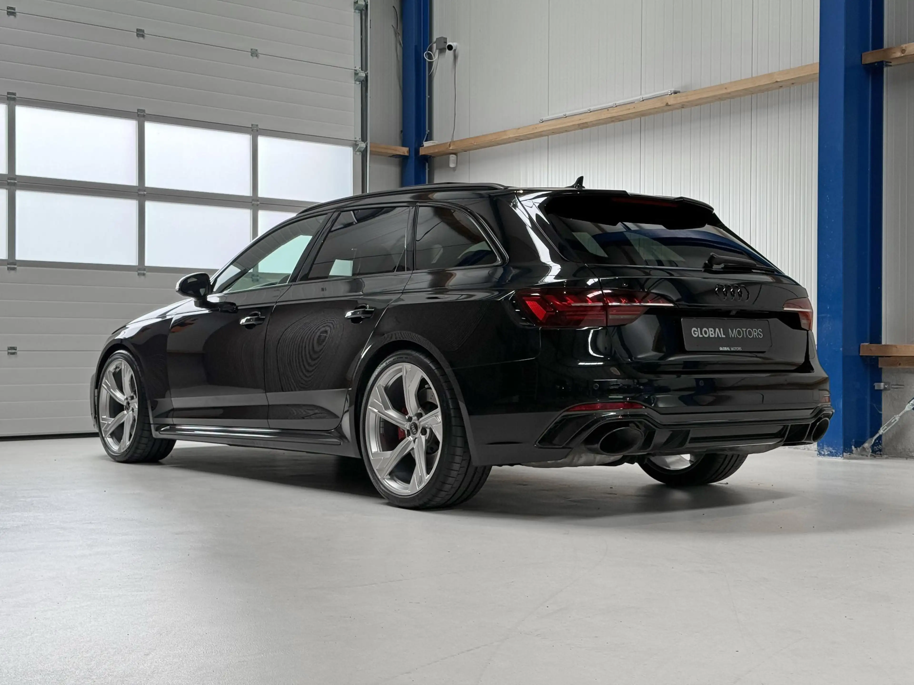 Audi RS4 Avant 2.9 TFSI Quattro - KERAMISCHE REMMEN - CARBO — photo 30