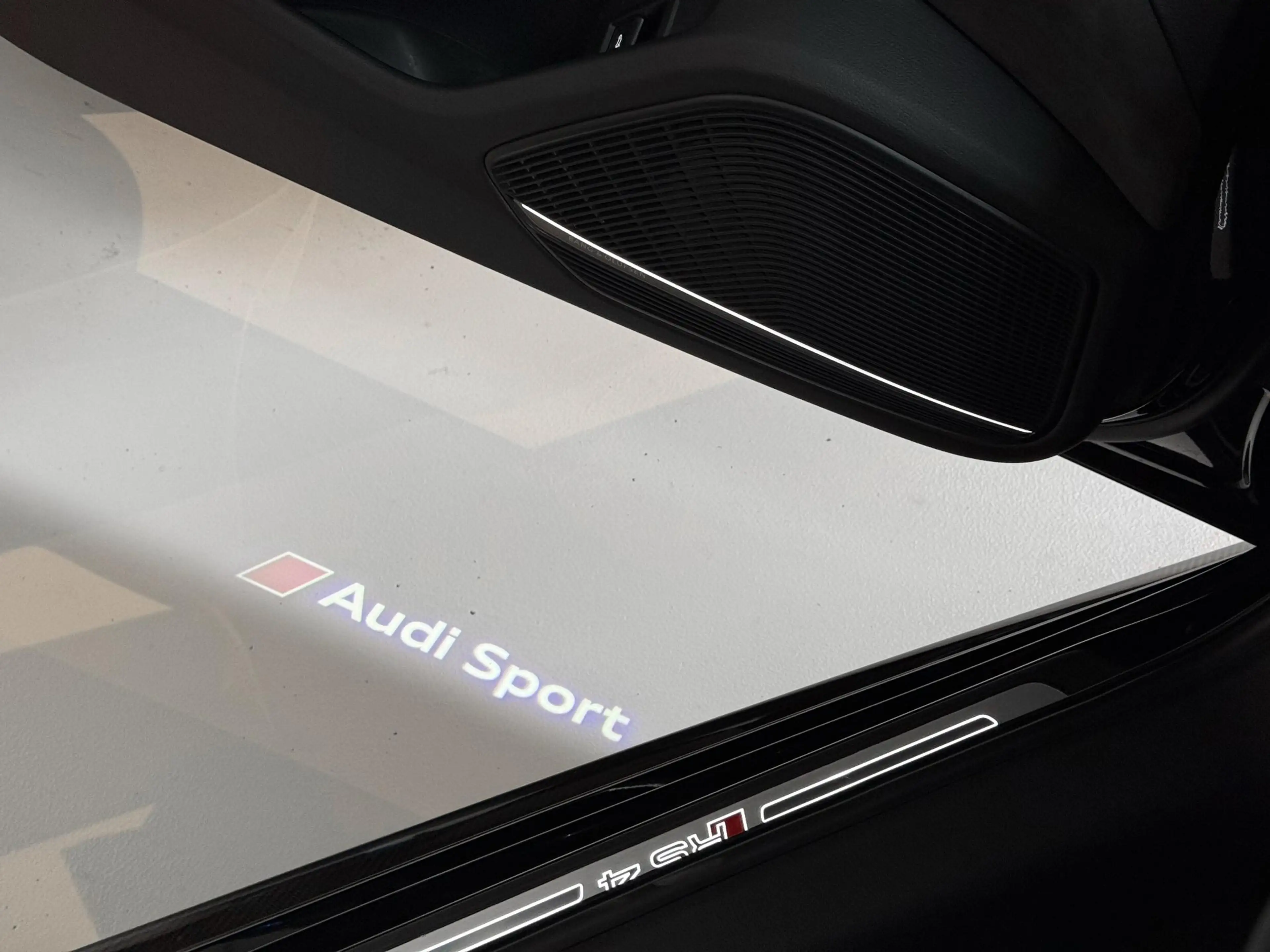 Audi RS4 Avant 2.9 TFSI Quattro - KERAMISCHE REMMEN - CARBO — photo 16