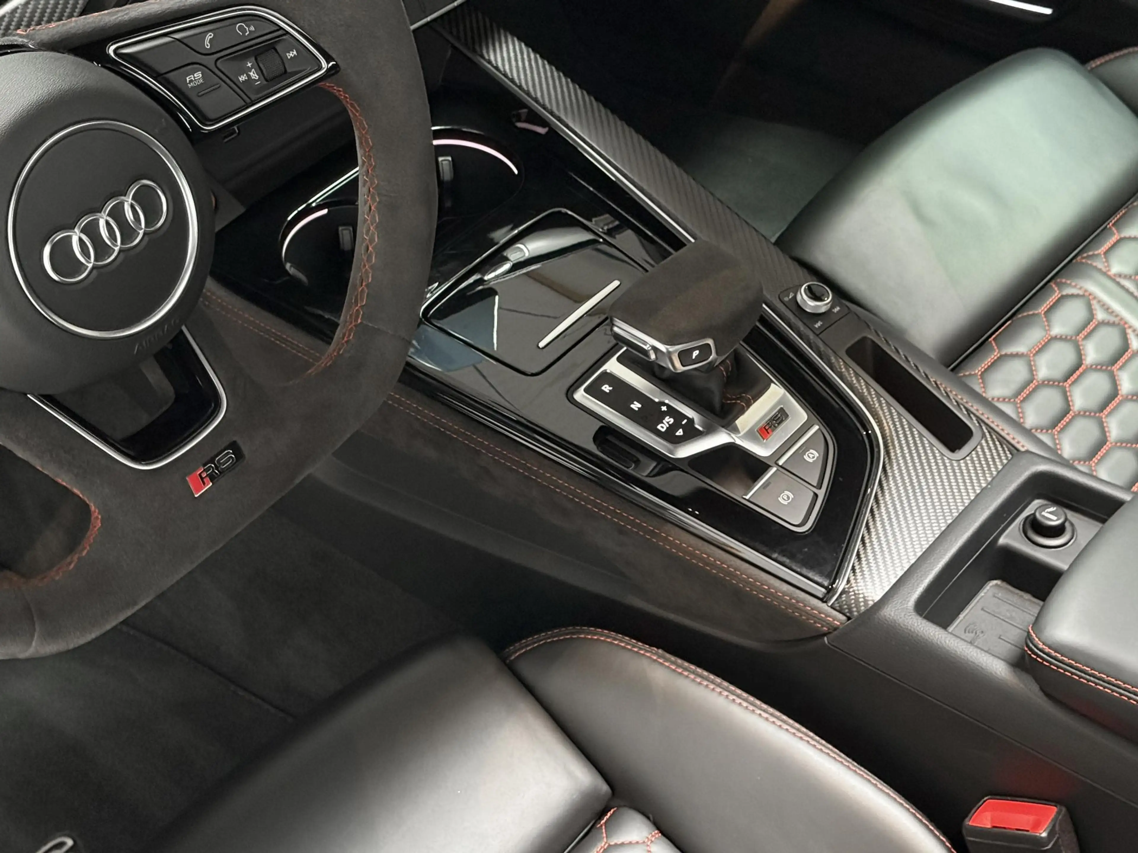 Audi RS4 Avant 2.9 TFSI Quattro - KERAMISCHE REMMEN - CARBO — photo 15