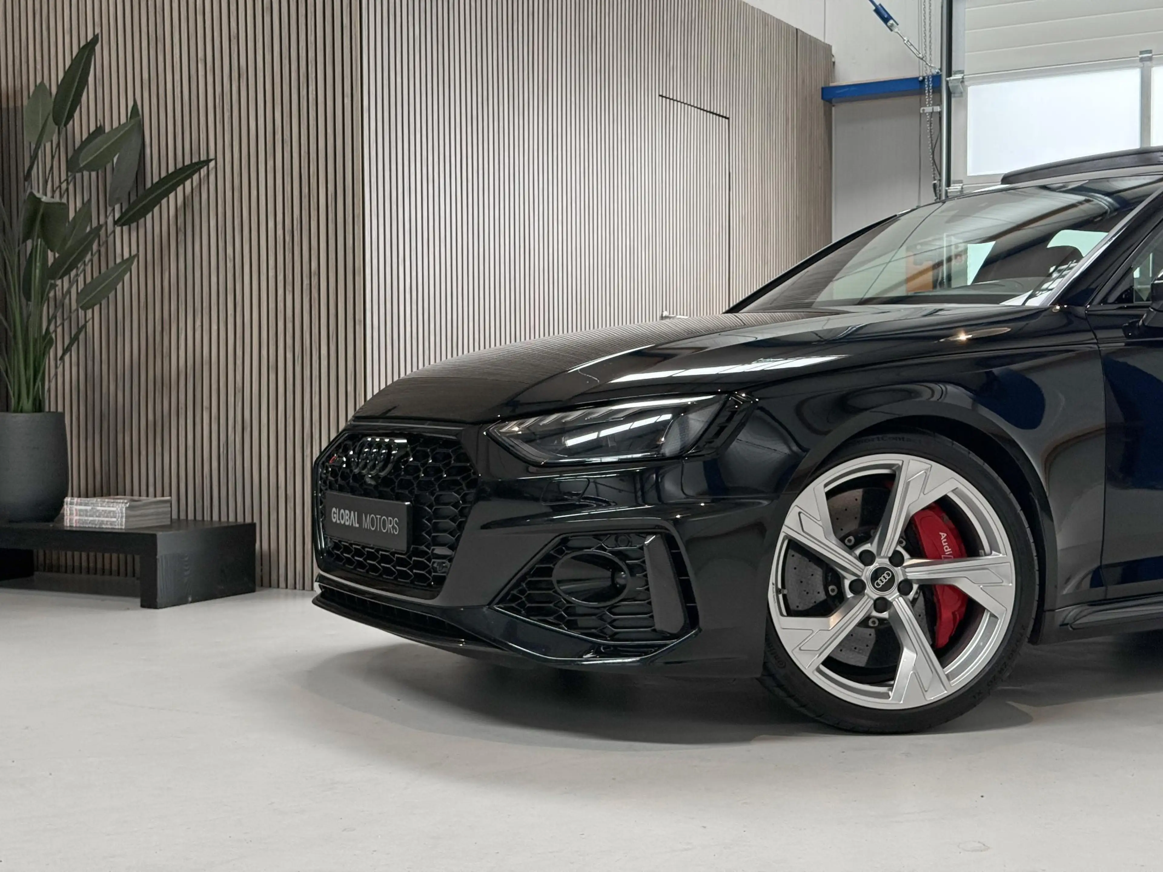 Audi RS4 Avant 2.9 TFSI Quattro - KERAMISCHE REMMEN - CARBO — photo 48