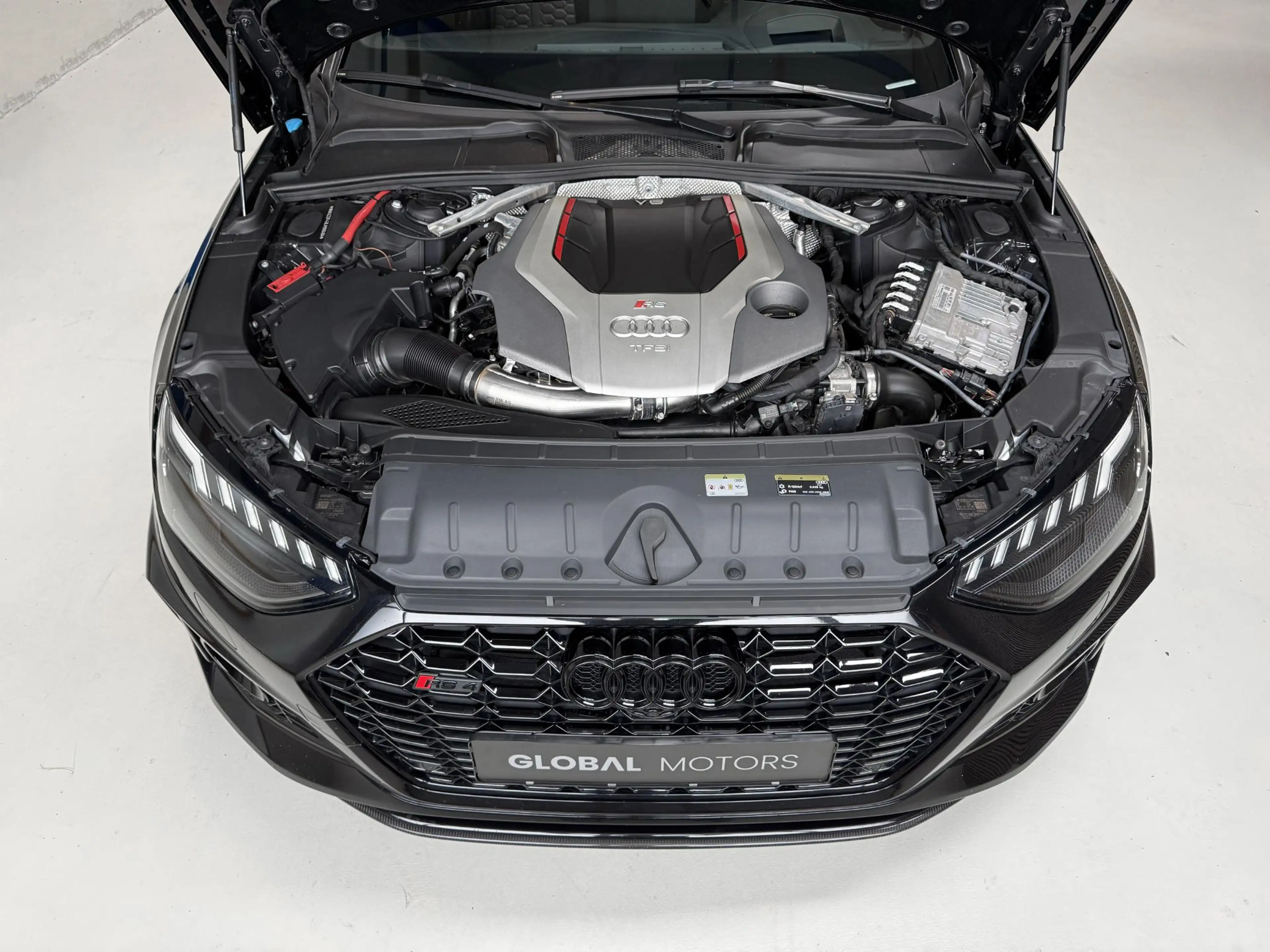 Audi RS4 Avant 2.9 TFSI Quattro - KERAMISCHE REMMEN - CARBO — photo 33