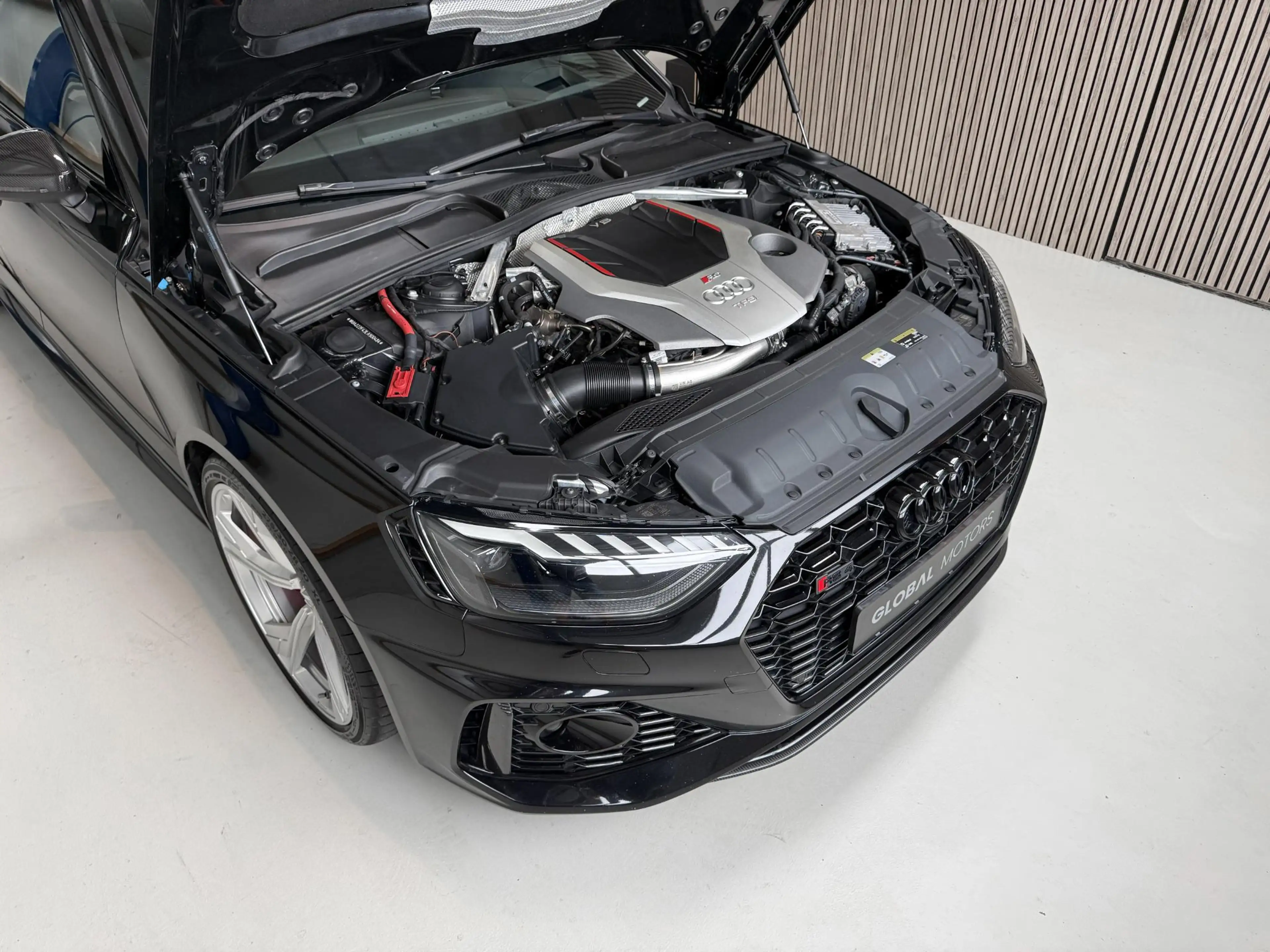 Audi RS4 Avant 2.9 TFSI Quattro - KERAMISCHE REMMEN - CARBO — photo 34