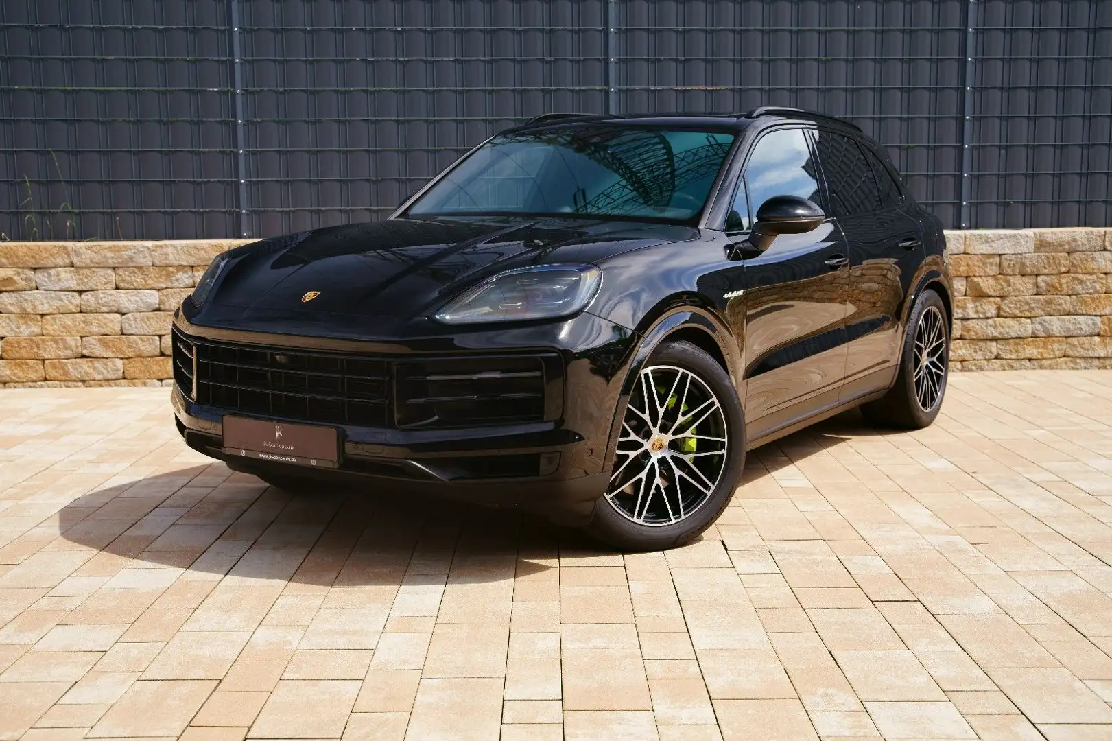 Porsche Cayenne E-Hybrid *BOSE*360*PANO*LUFT Schwarz - 2