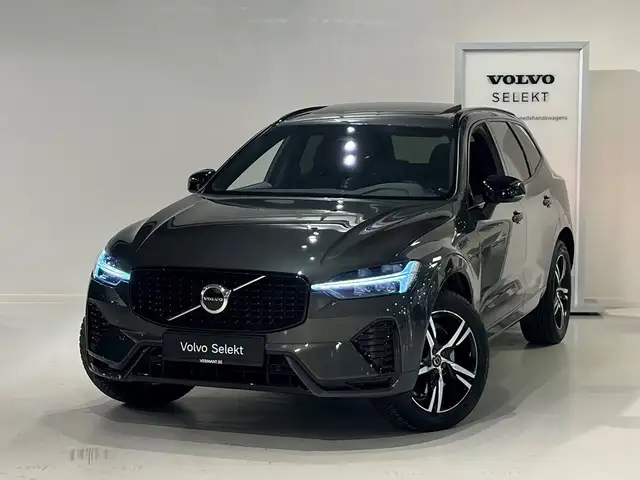 Volvo XC60 B4 Mild Hybride Dark Plus + PANO DAK/ELECTR TREKHA