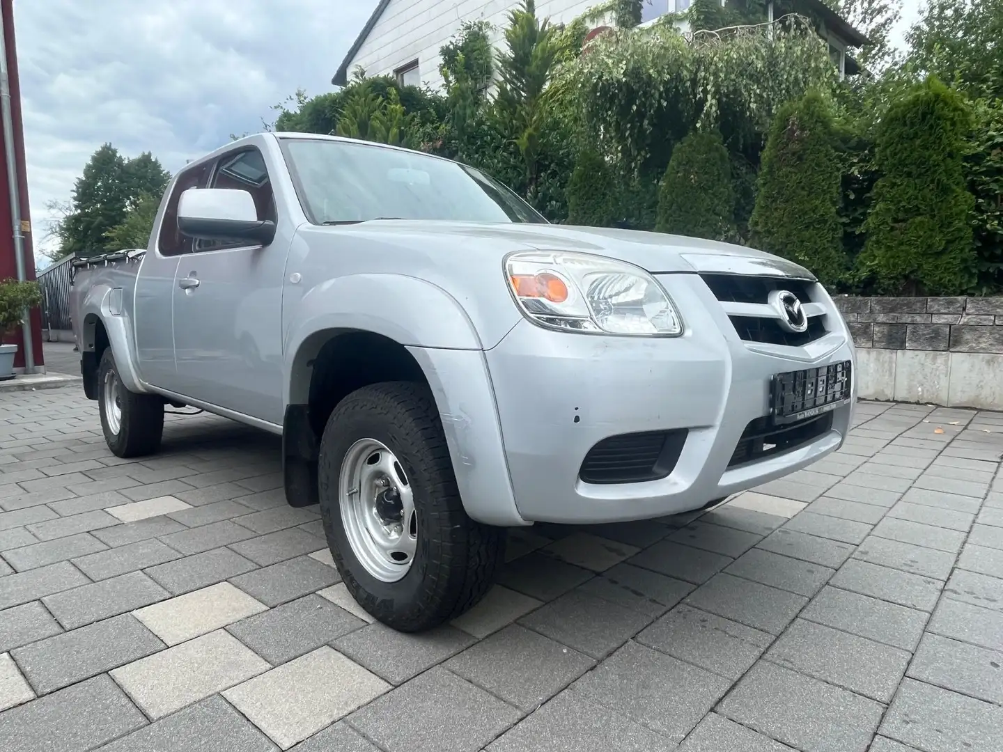 Mazda BT-50 L-Cab  2.5 TD 4WD Midlands Argent - 2