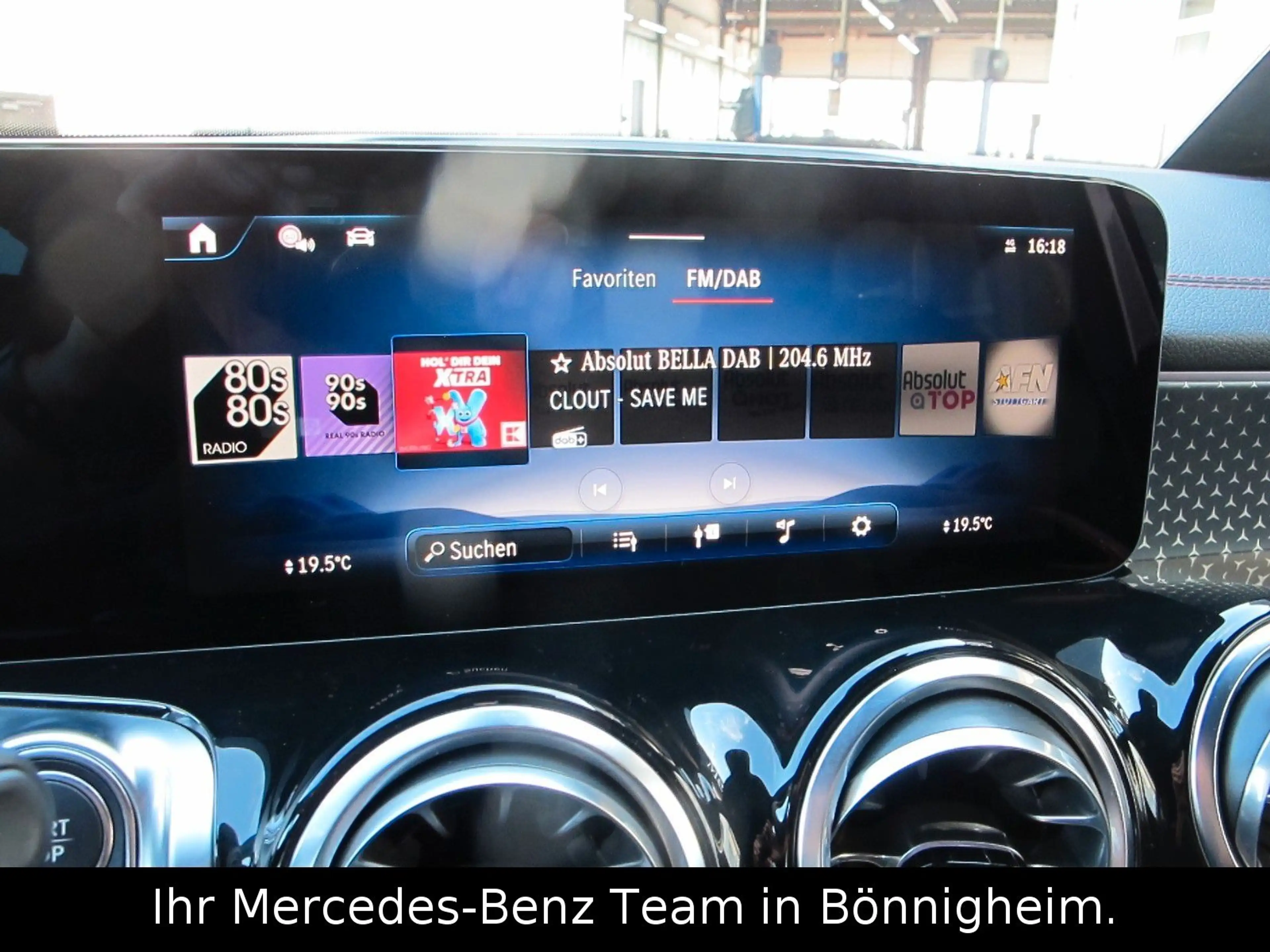 Mercedes-Benz EQB 300 4M AMG / AHV / 360° / DISTRONIC / Night — photo 13