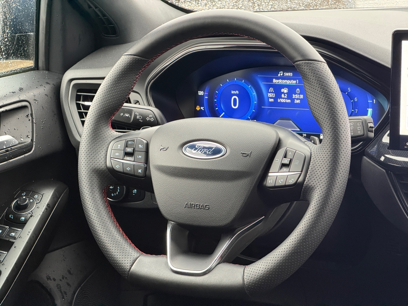 Ford Focus 1,0 Eco Boost Automatik ST-Line X Navi — photo 13