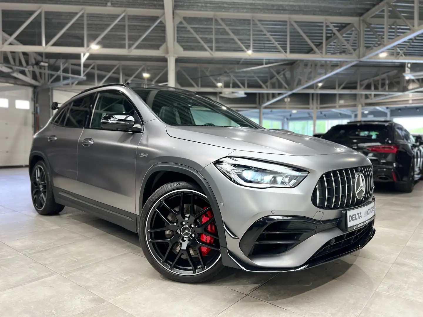 Mercedes-Benz GLA 45 AMG S 4Matic+ PERFORMANCE + AERO siva - 1