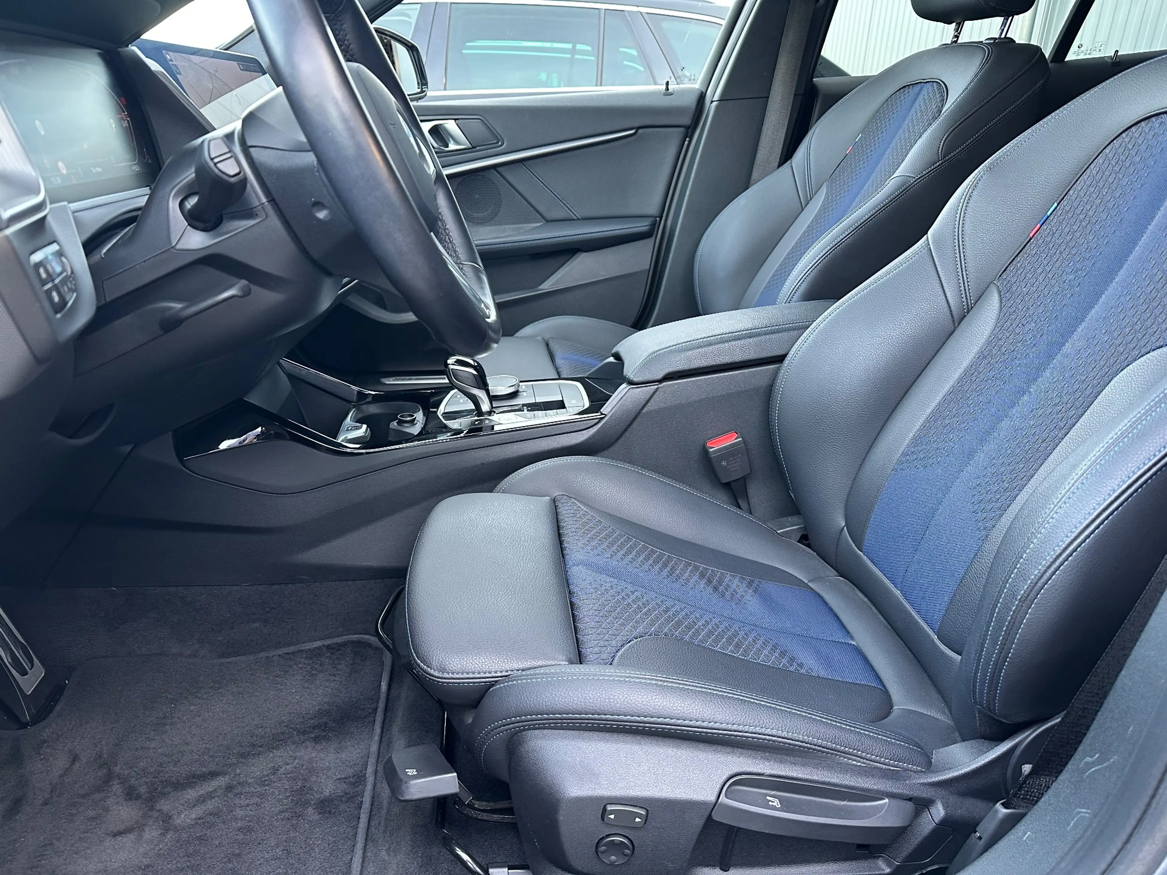 BMW 120 xDrive M-Sport NAV+LED+VCOCK+18ZOLL+WLAN+PP+1HD — photo 10