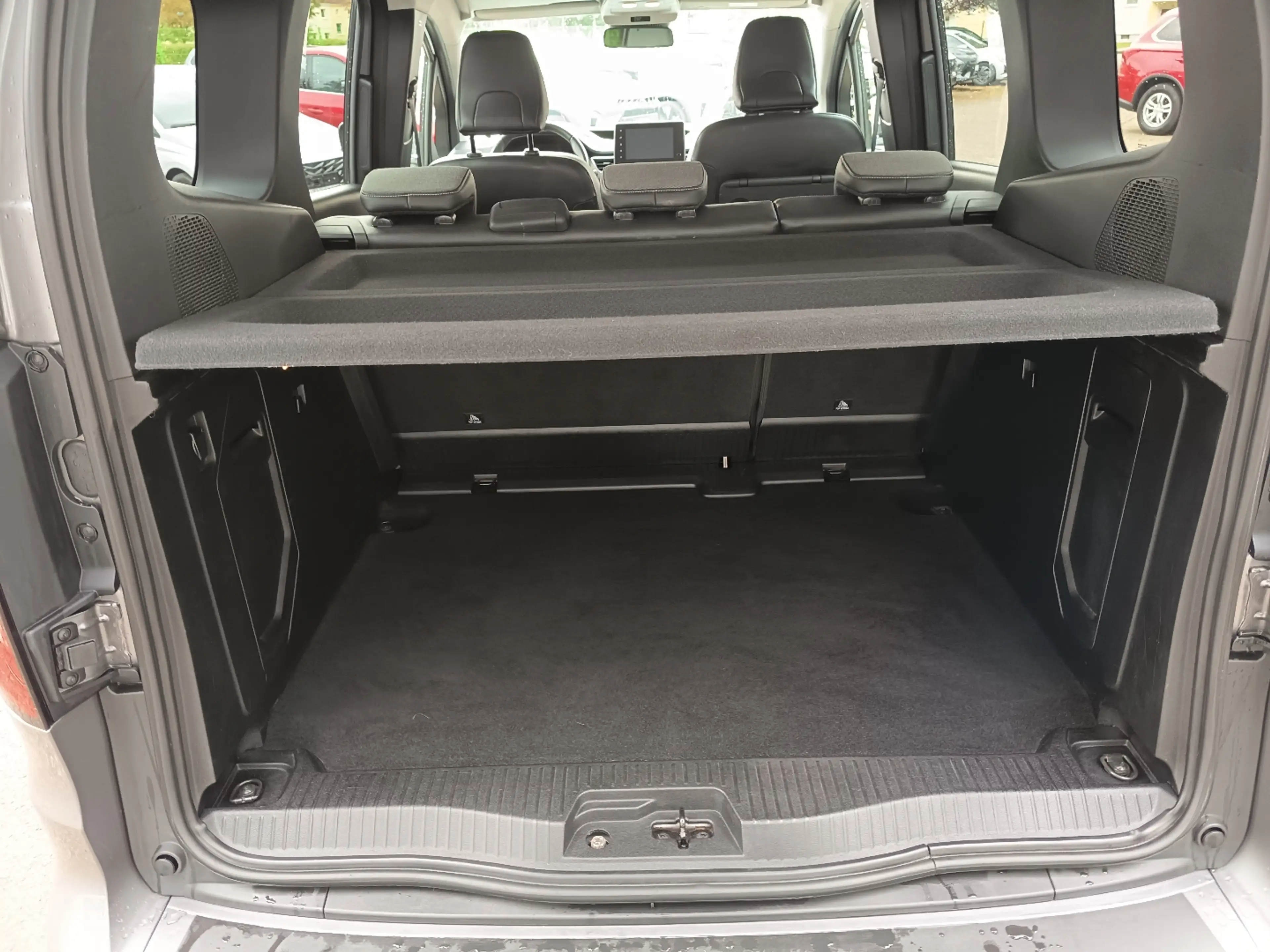 Renault Kangoo Intens — photo 11