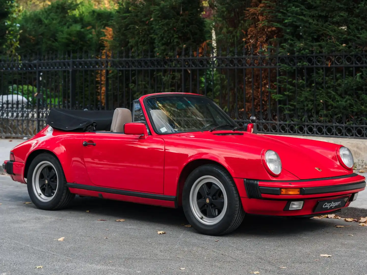 Porsche 911 3.2 Carrera Cabriolet Rouge - 1