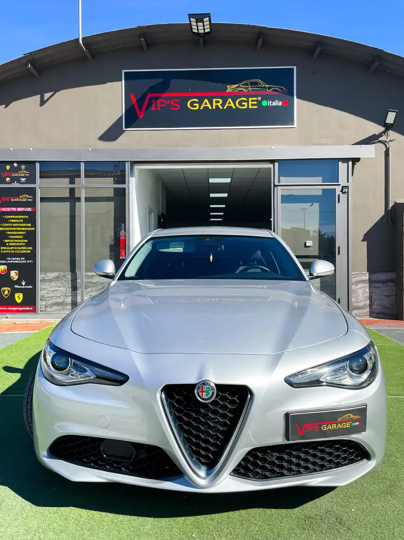 Alfa Romeo Giulia Giulia Executive 2021 *OFFERTA CON FINANZIAMENTO* Silber - 2