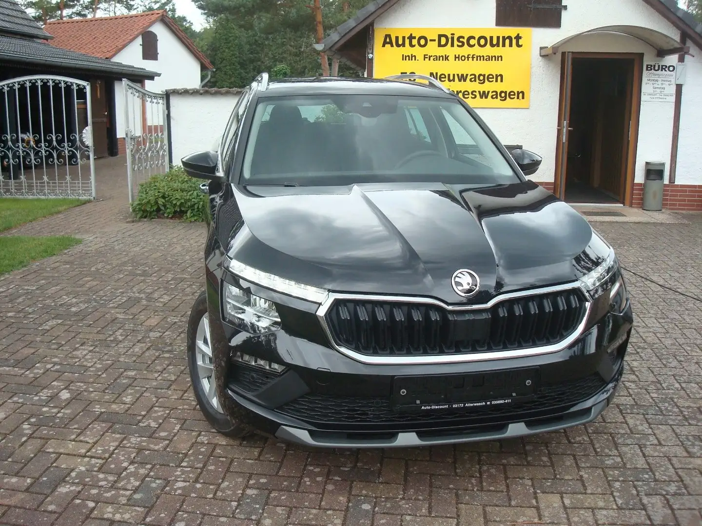 Skoda Kamiq 1.0 TSI Selection Schwarz - 2