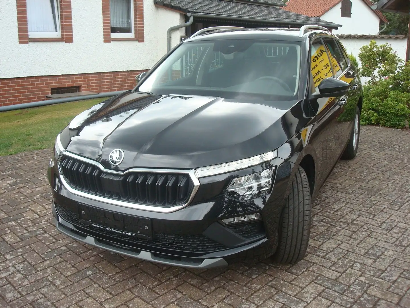 Skoda Kamiq 1.0 TSI Selection Schwarz - 1