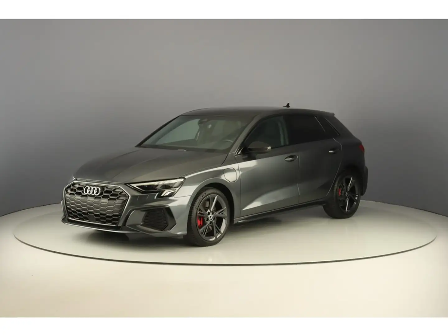Audi A3 45TFSIe 245pk S-Line Pack Premium Gris - 1