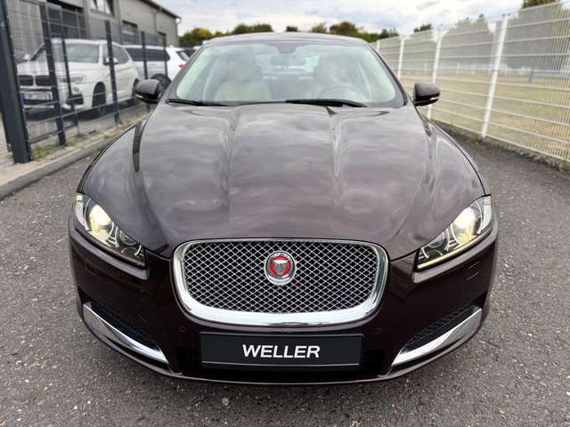 Jaguar XF 2.2 Diesel Autom./Navi+Camera/Leder/SD-Voll!