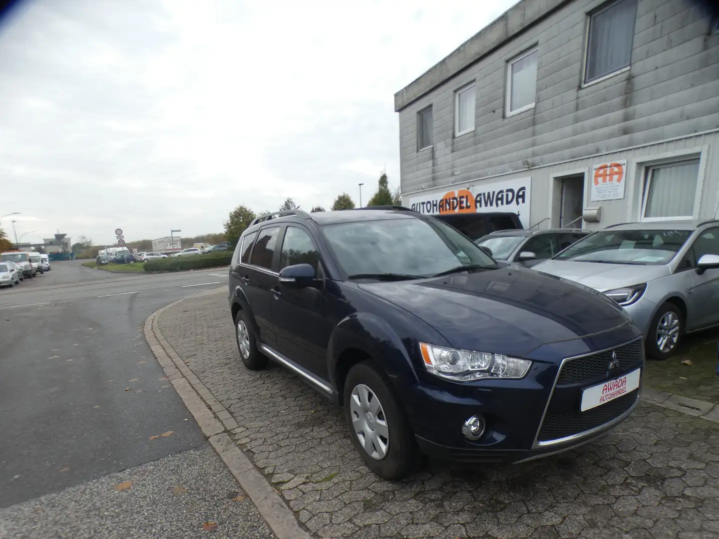 Mitsubishi Outlander Motion 4WD Albastru - 1