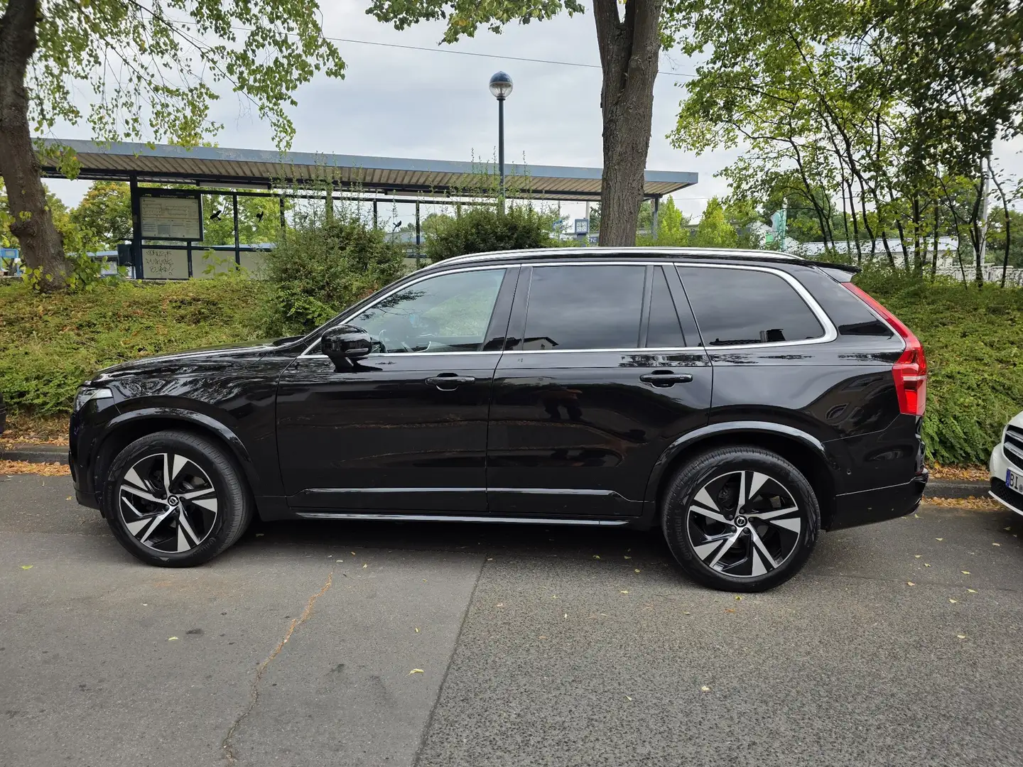 Volvo XC90 R Design AWD Schwarz - 1