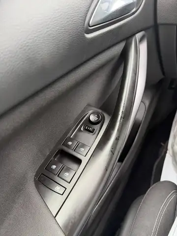Opel Astra view 15