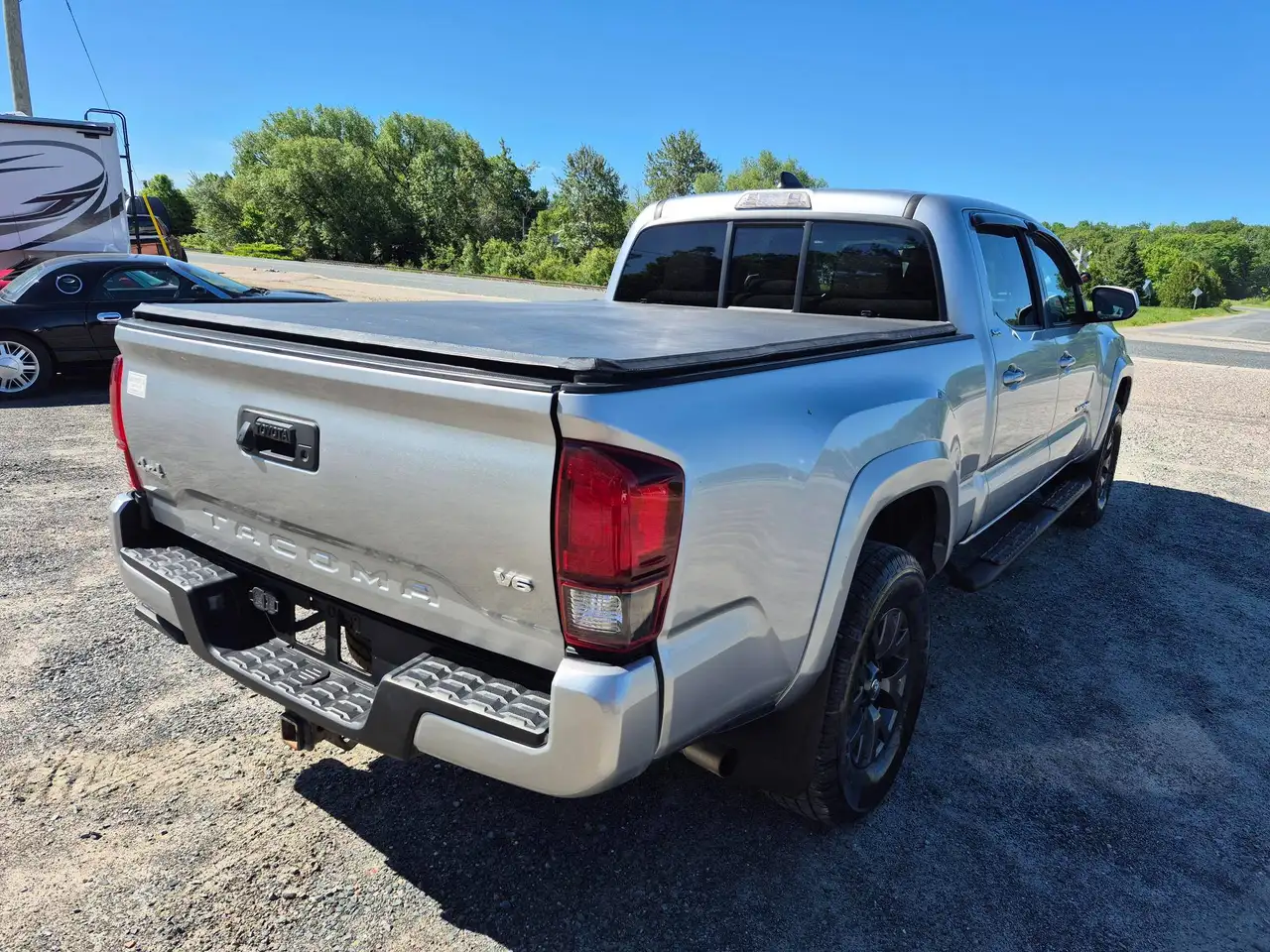 Toyota Tacoma снимка Toyota Tacoma