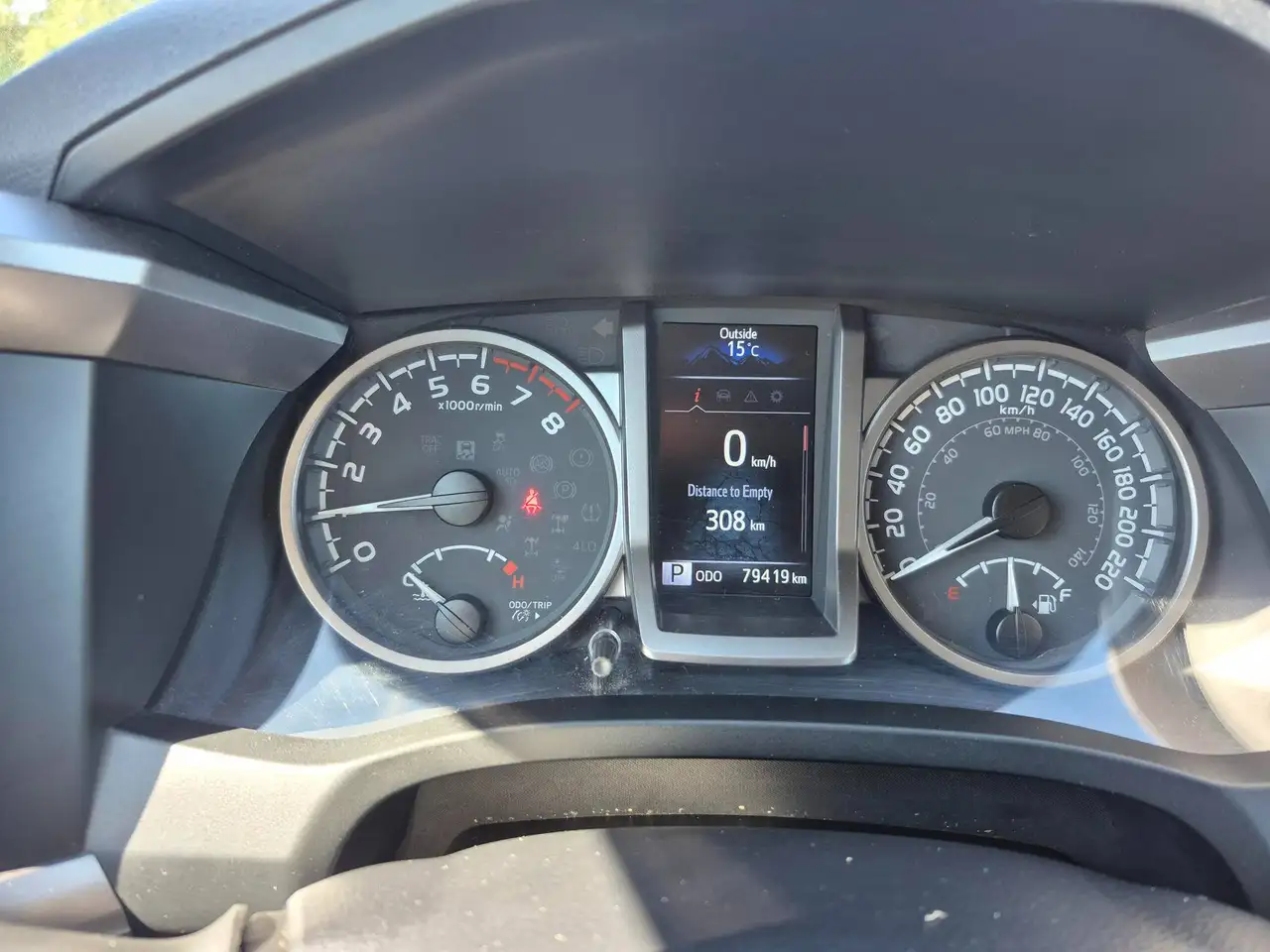 Toyota Tacoma снимка Toyota Tacoma