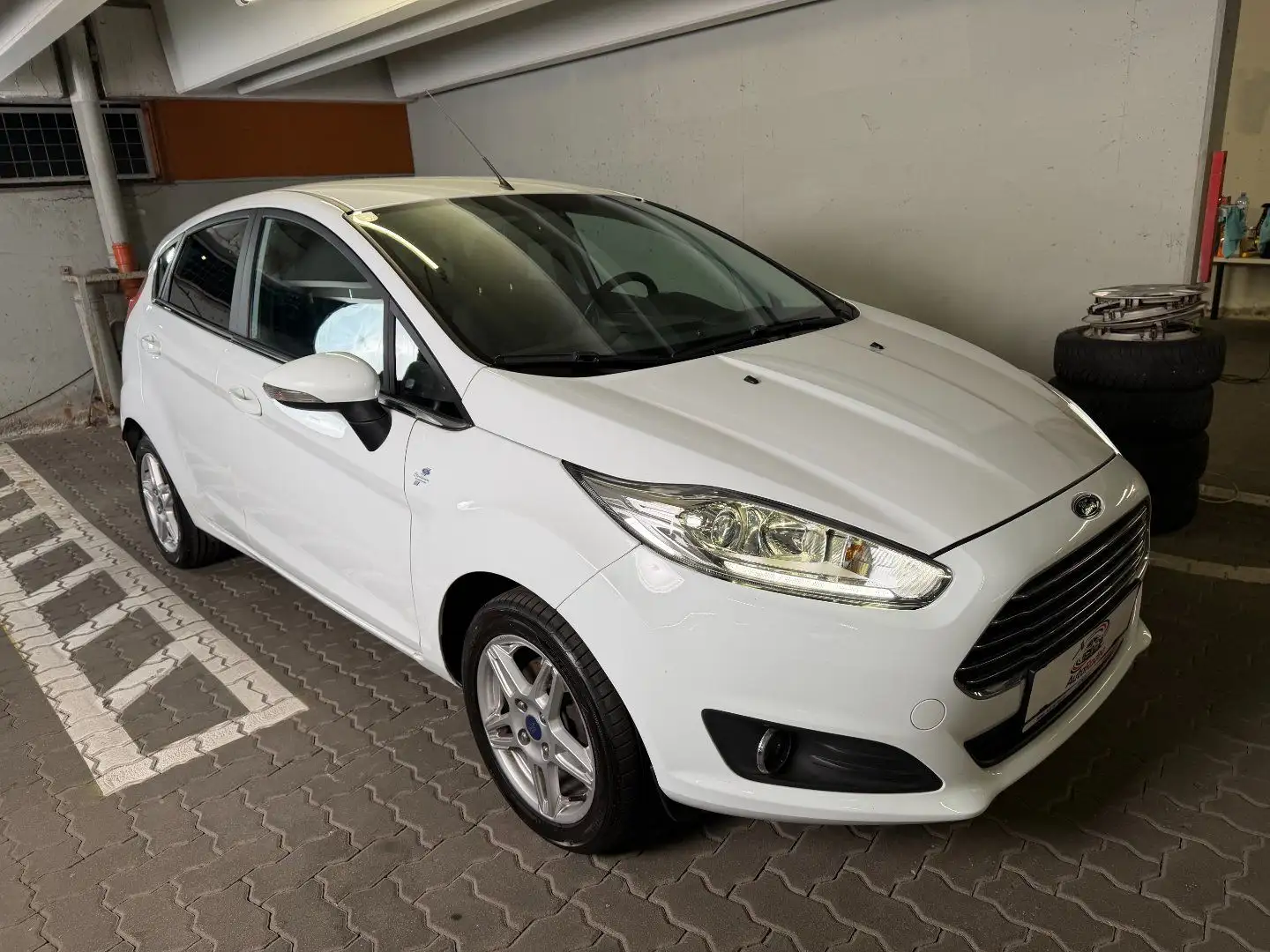 Ford Fiesta Trend 1.0 Weiß - 2