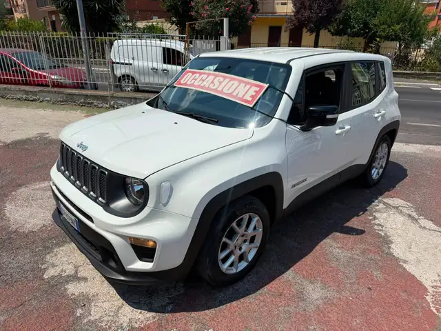 Jeep Renegade view 8