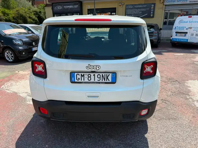 Jeep Renegade view 6