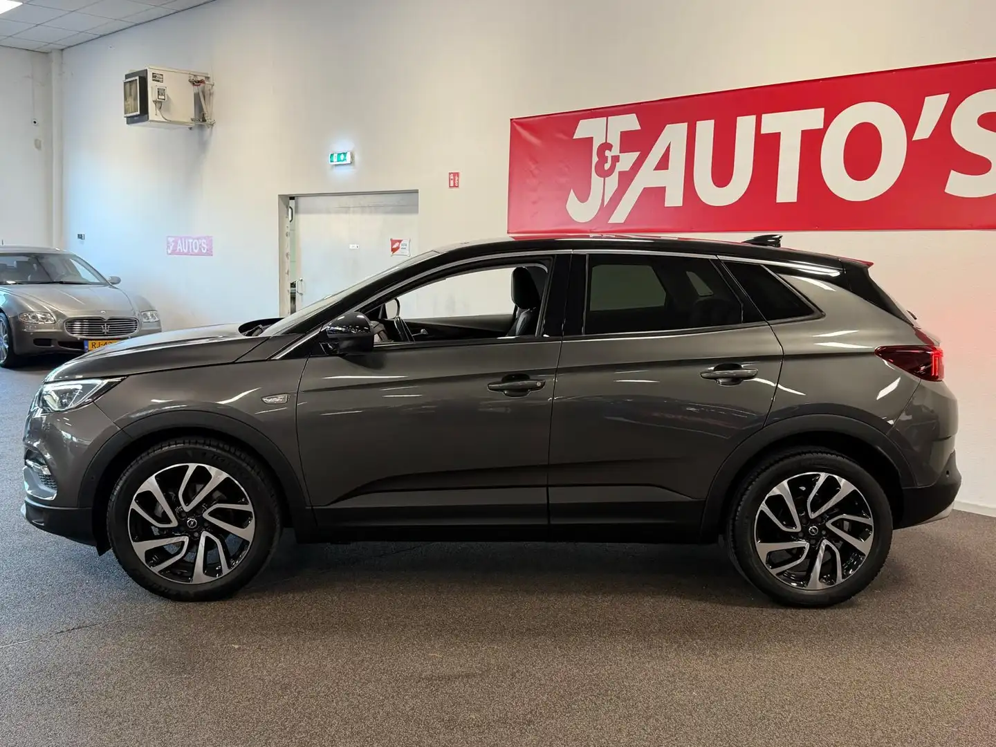 Opel Grandland X 1.2 Turbo Ultimate NAVIGATIE/CAMERA, CRUISE, ECC A Gris - 2
