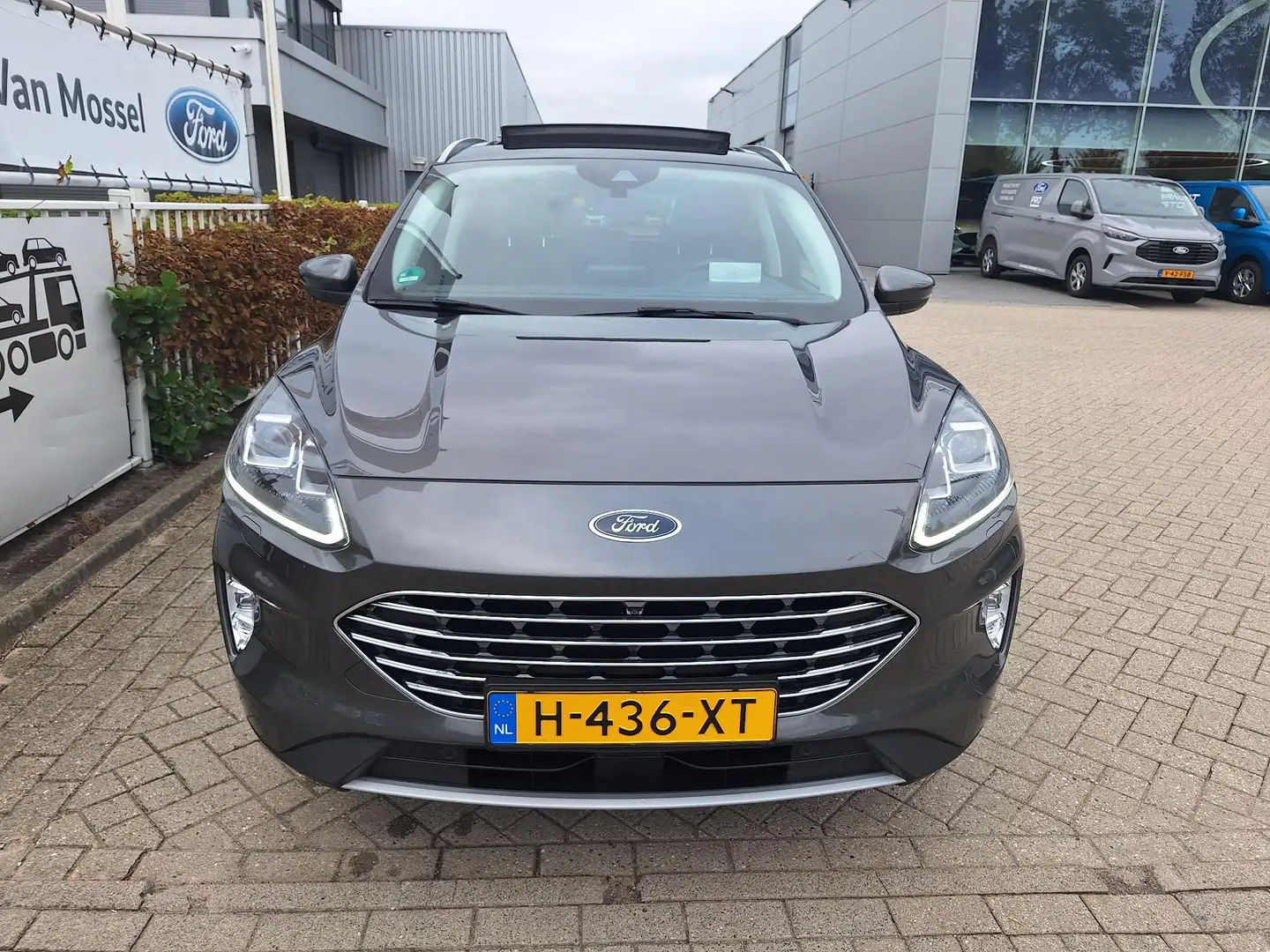 Ford Kuga 2.5 PHEV Titanium X | Pano | Adaptieve Cruise | Wi Grijs - 2