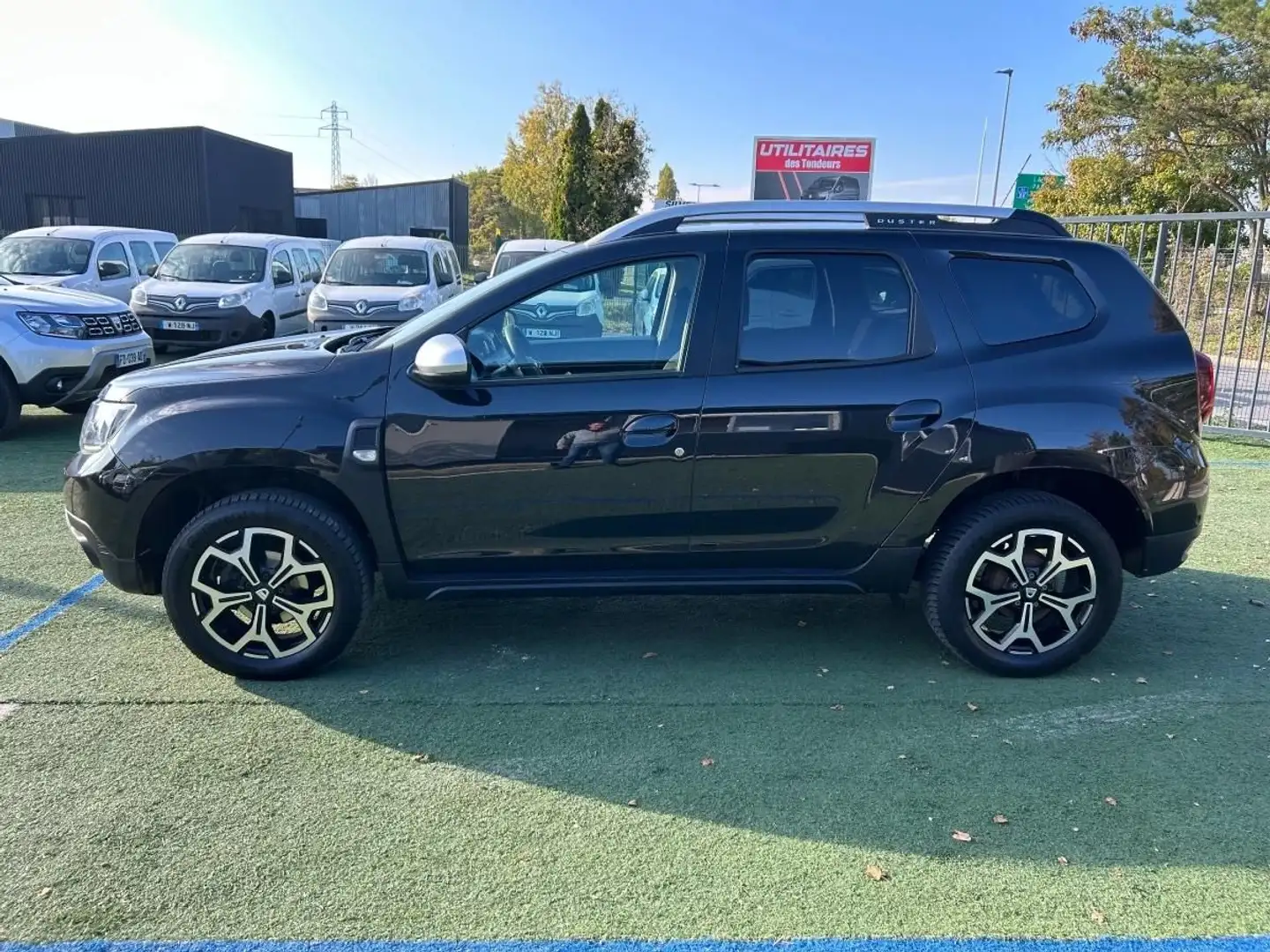Dacia Duster 1.5 BLUEDCI 115 PRESTIGE 4X2 Schwarz - 2