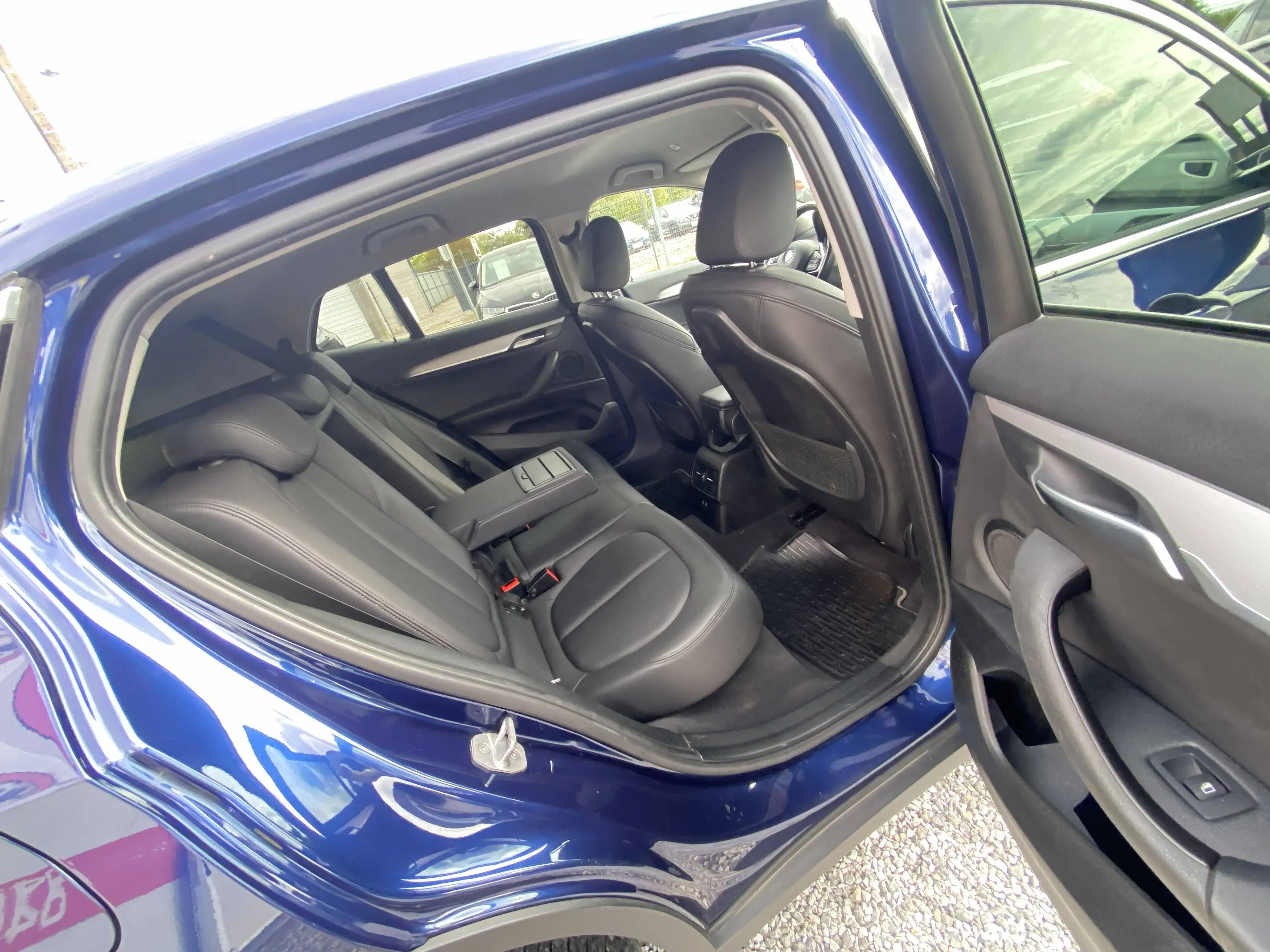 BMW X2 2.0 dAS 150CH sDrive18 SPORT LINE**CARNET**BOITE AUTO**GPS**BI XENON LED**CUIR**PDC — photo 12
