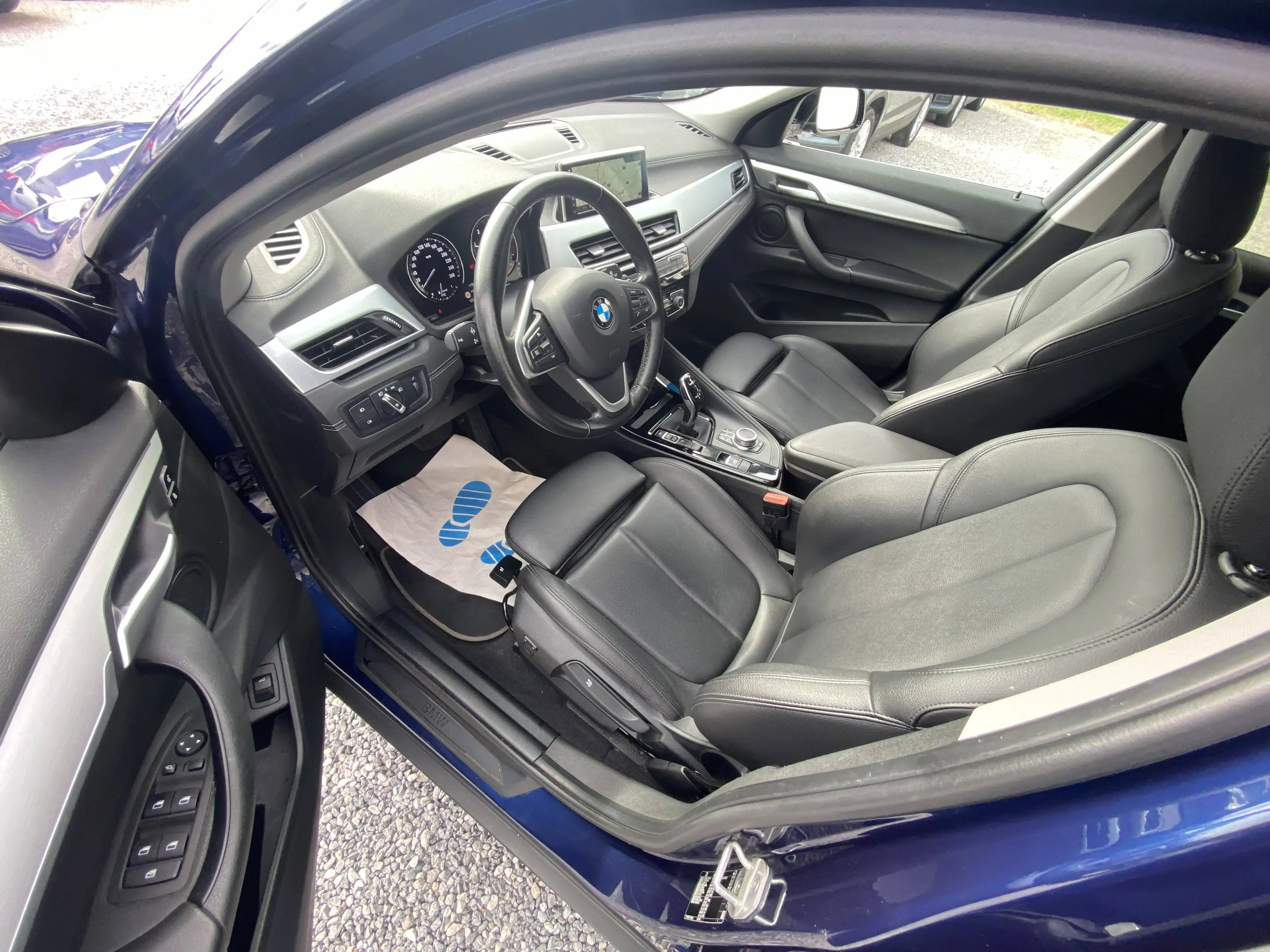 BMW X2 2.0 dAS 150CH sDrive18 SPORT LINE**CARNET**BOITE AUTO**GPS**BI XENON LED**CUIR**PDC — photo 5