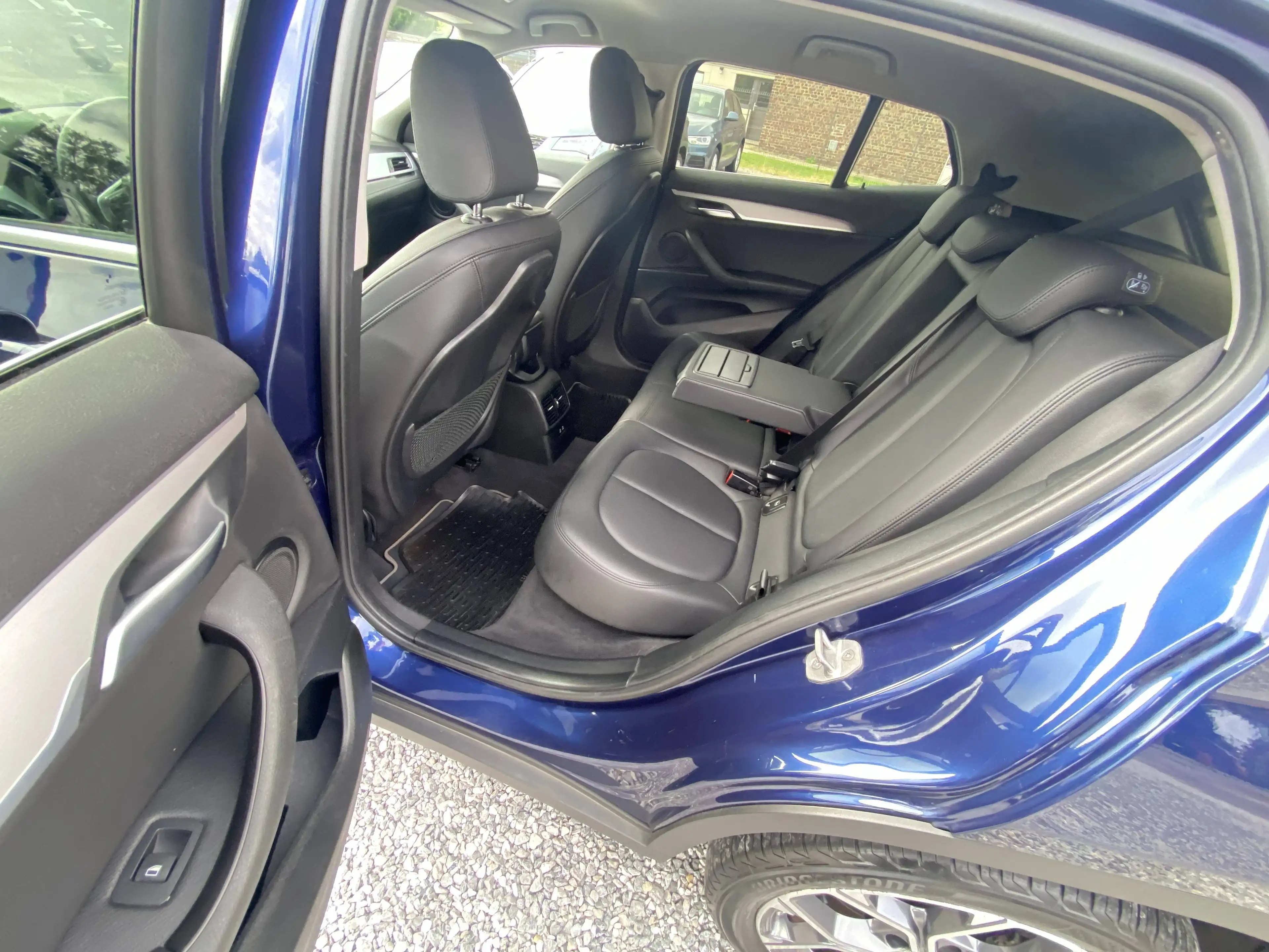 BMW X2 2.0 dAS 150CH sDrive18 SPORT LINE**CARNET**BOITE AUTO**GPS**BI XENON LED**CUIR**PDC — photo 6
