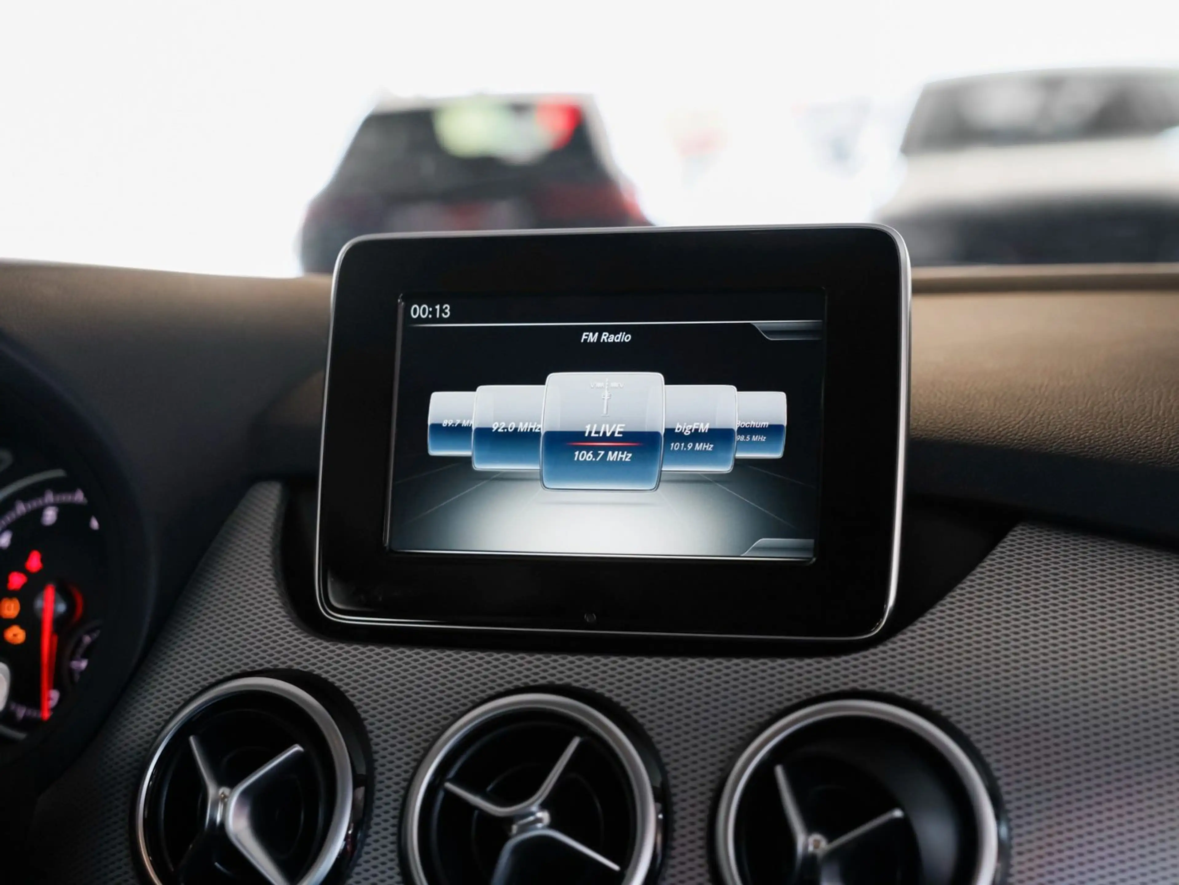 Mercedes-Benz B 200 Automatik *LEDER-MERCEDES ME-PDC-MFL* — photo 10