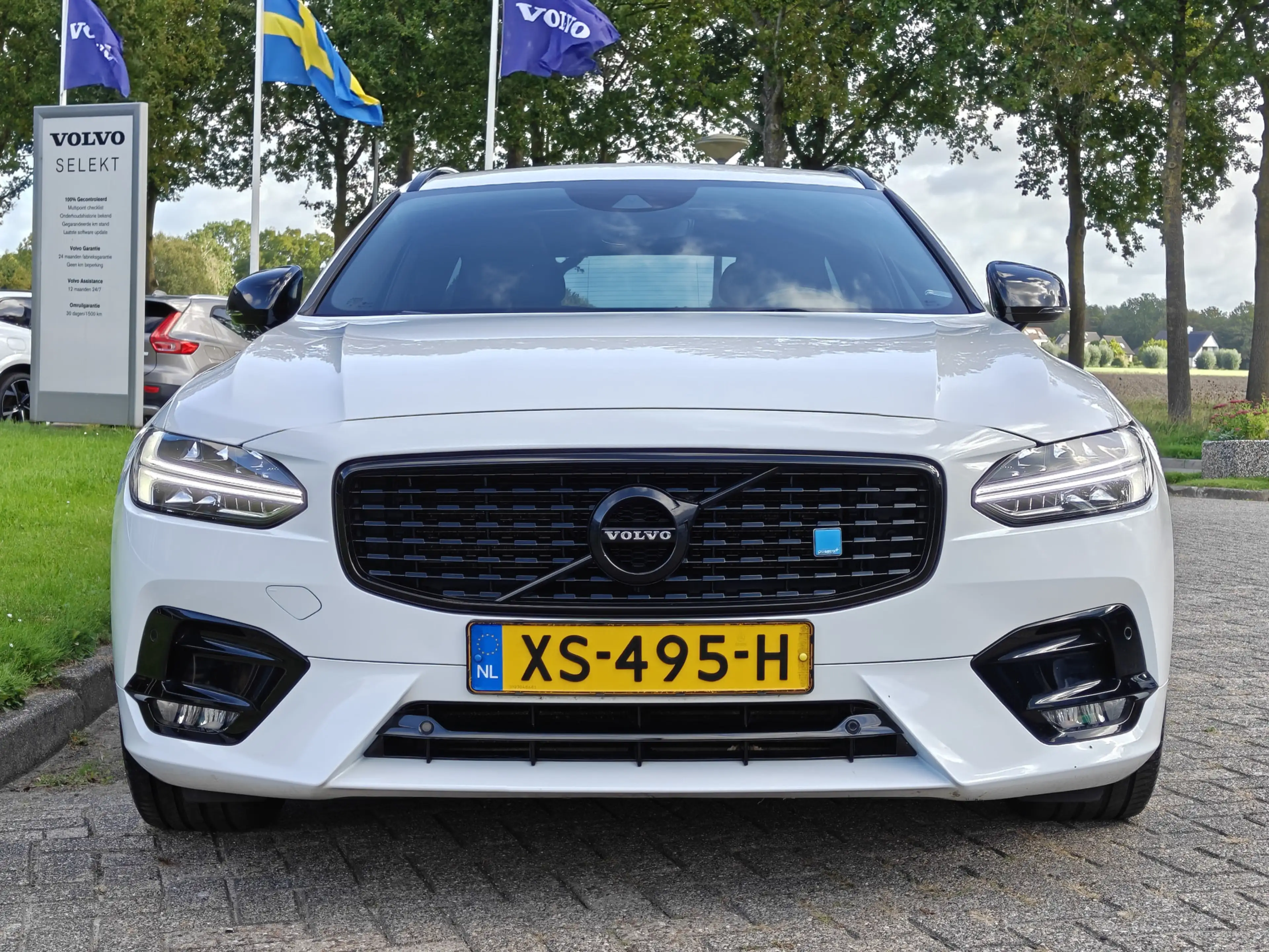 Volvo V90 T4 191PK Business Sport | BLIS | Polestar | HUD | — photo 2