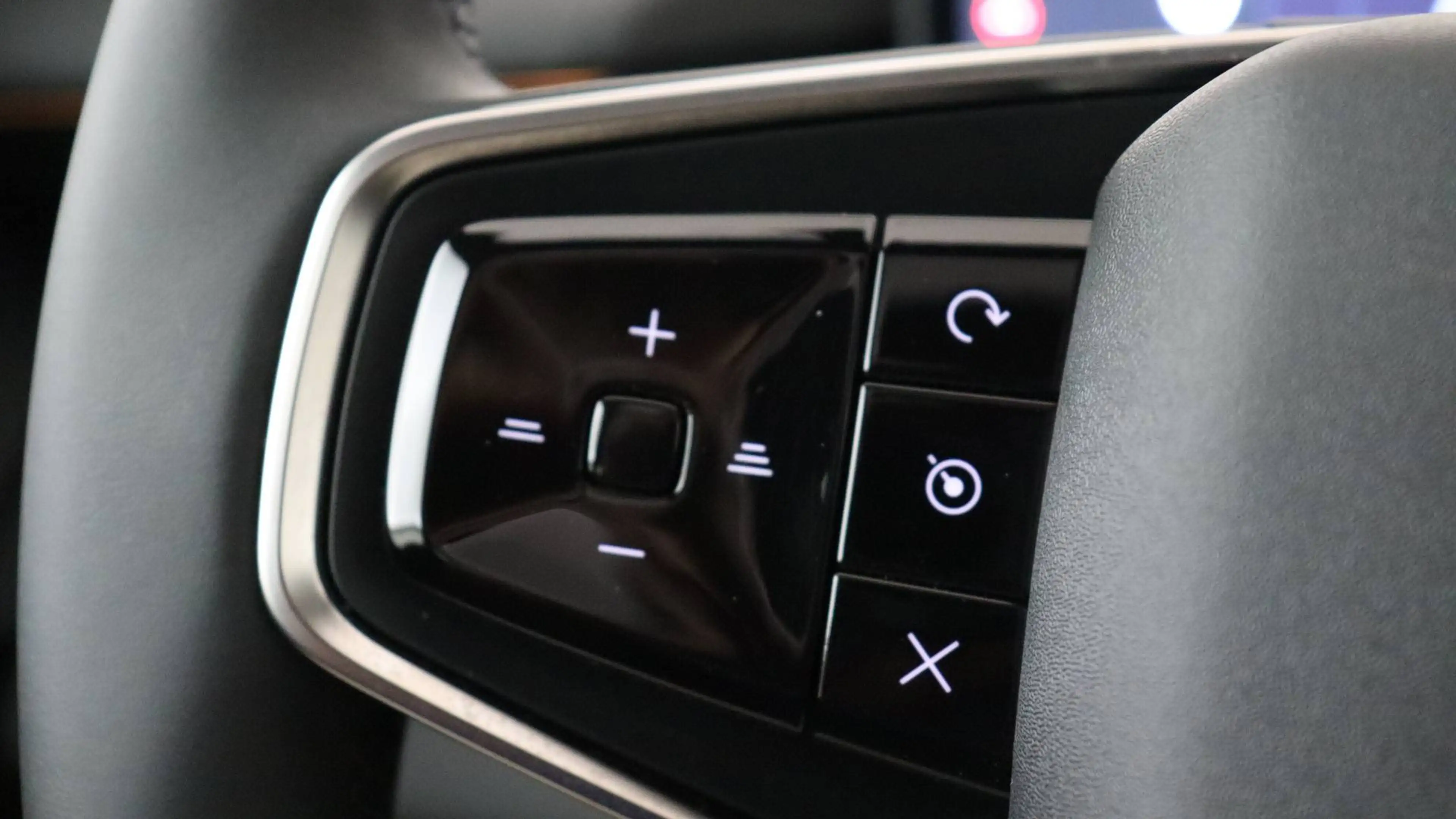 Polestar 4 100 kWh Long Range Single Motor MY26 Pilot — photo 14