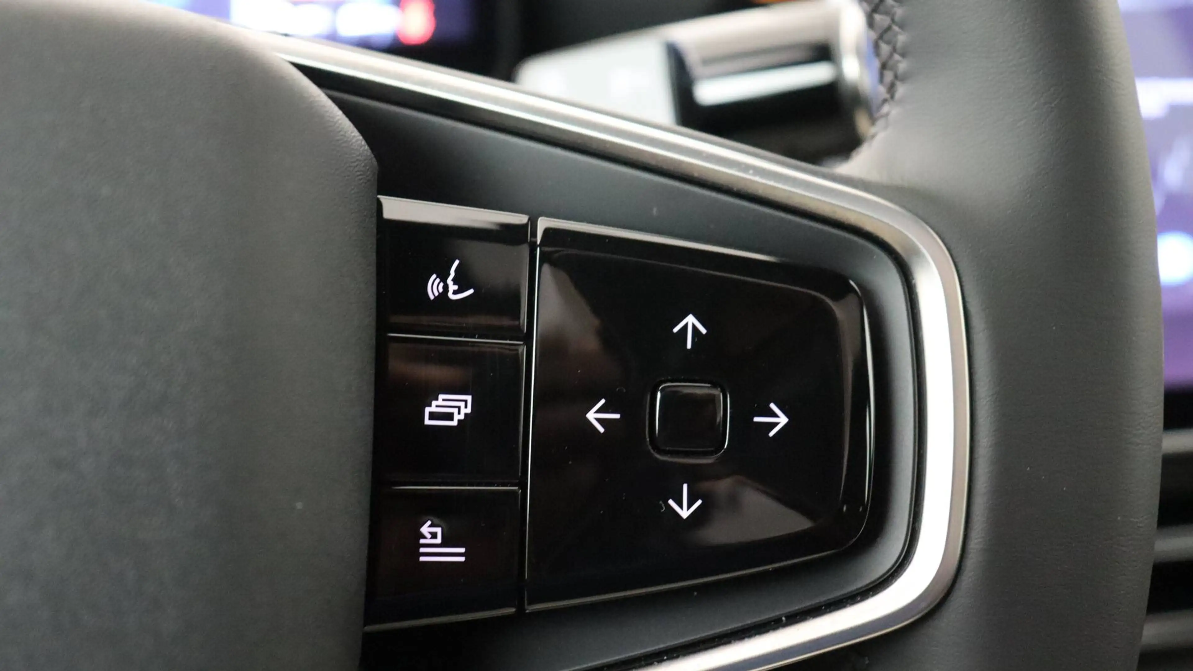 Polestar 4 100 kWh Long Range Single Motor MY26 Pilot — photo 15