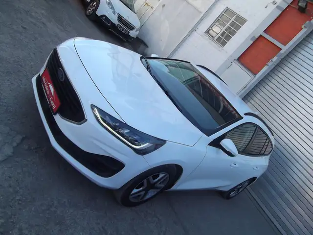 Ford Focus view 5