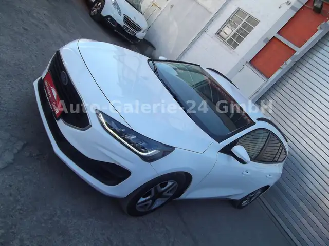 Ford Focus view 4