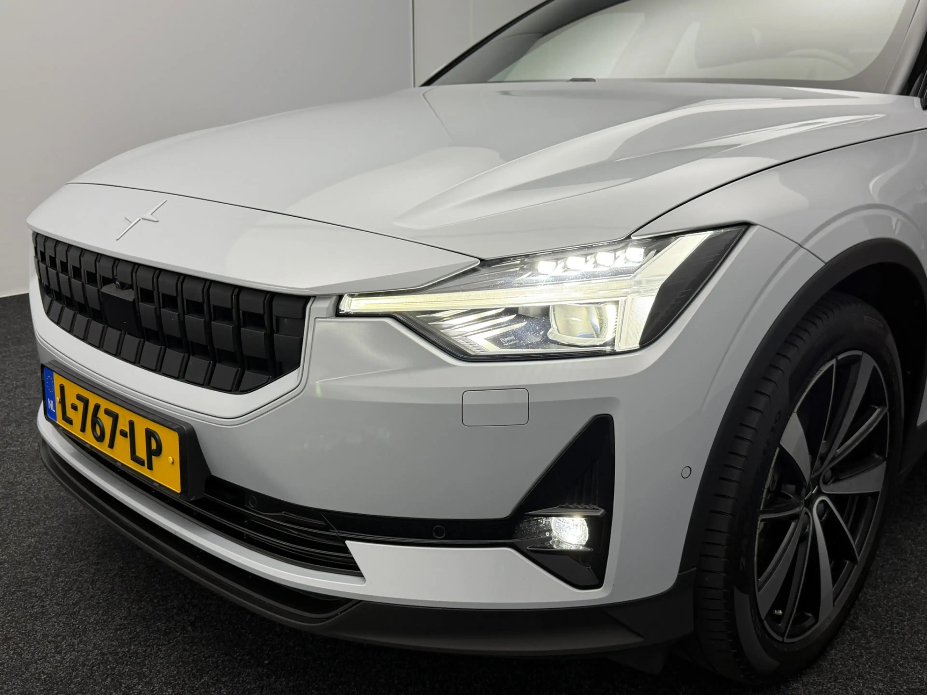 Polestar 2 Long Range Dual Motor Launch Edition 78kWh SOH 93, — photo 4