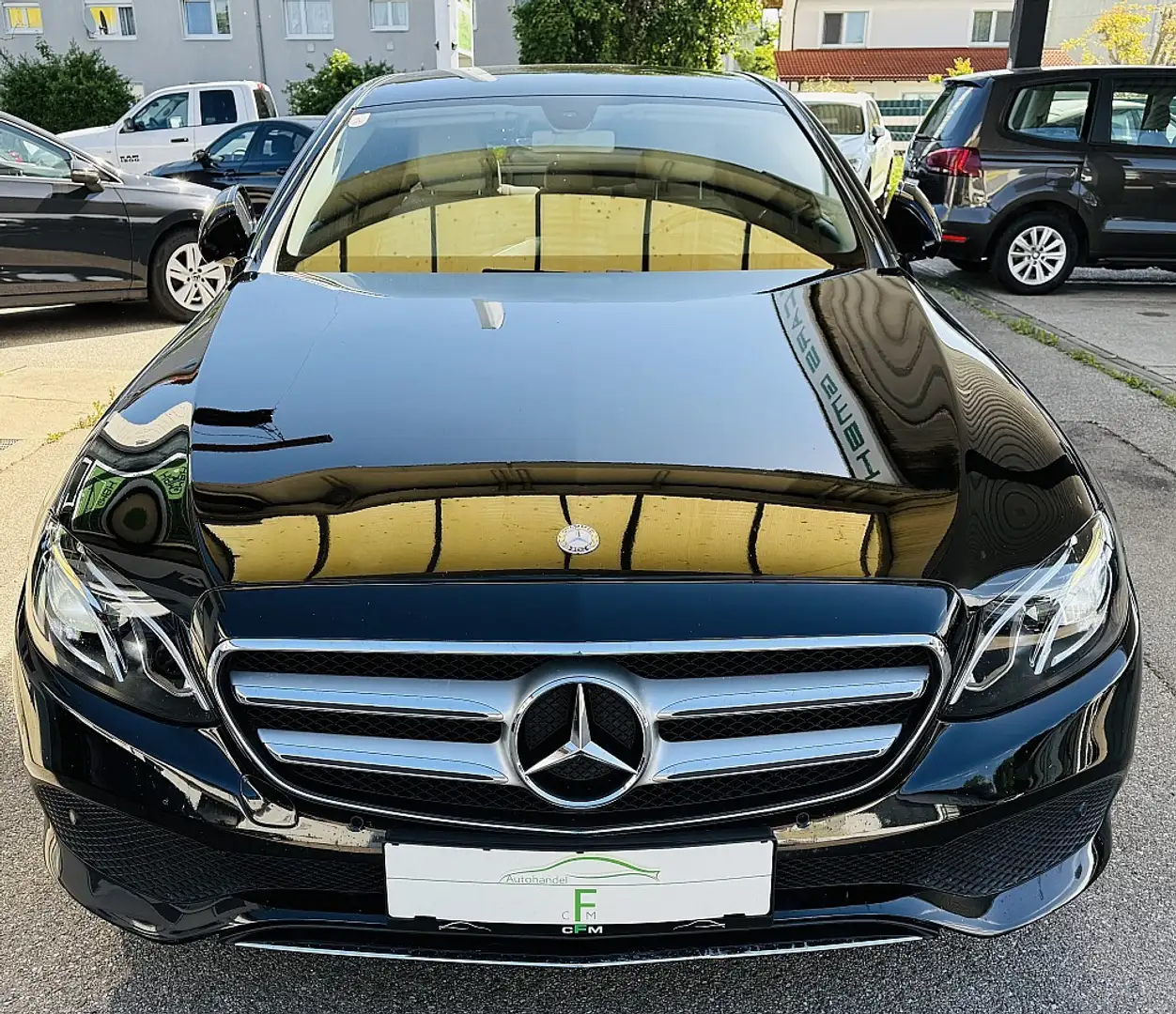 Mercedes-Benz E 350 d Aut. Schwarz - 2