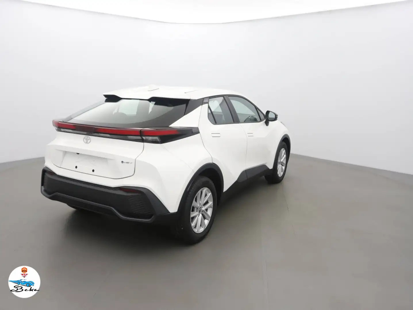 Toyota C-HR 1.8 140CH DYNAMIC NG23 Weiß - 2