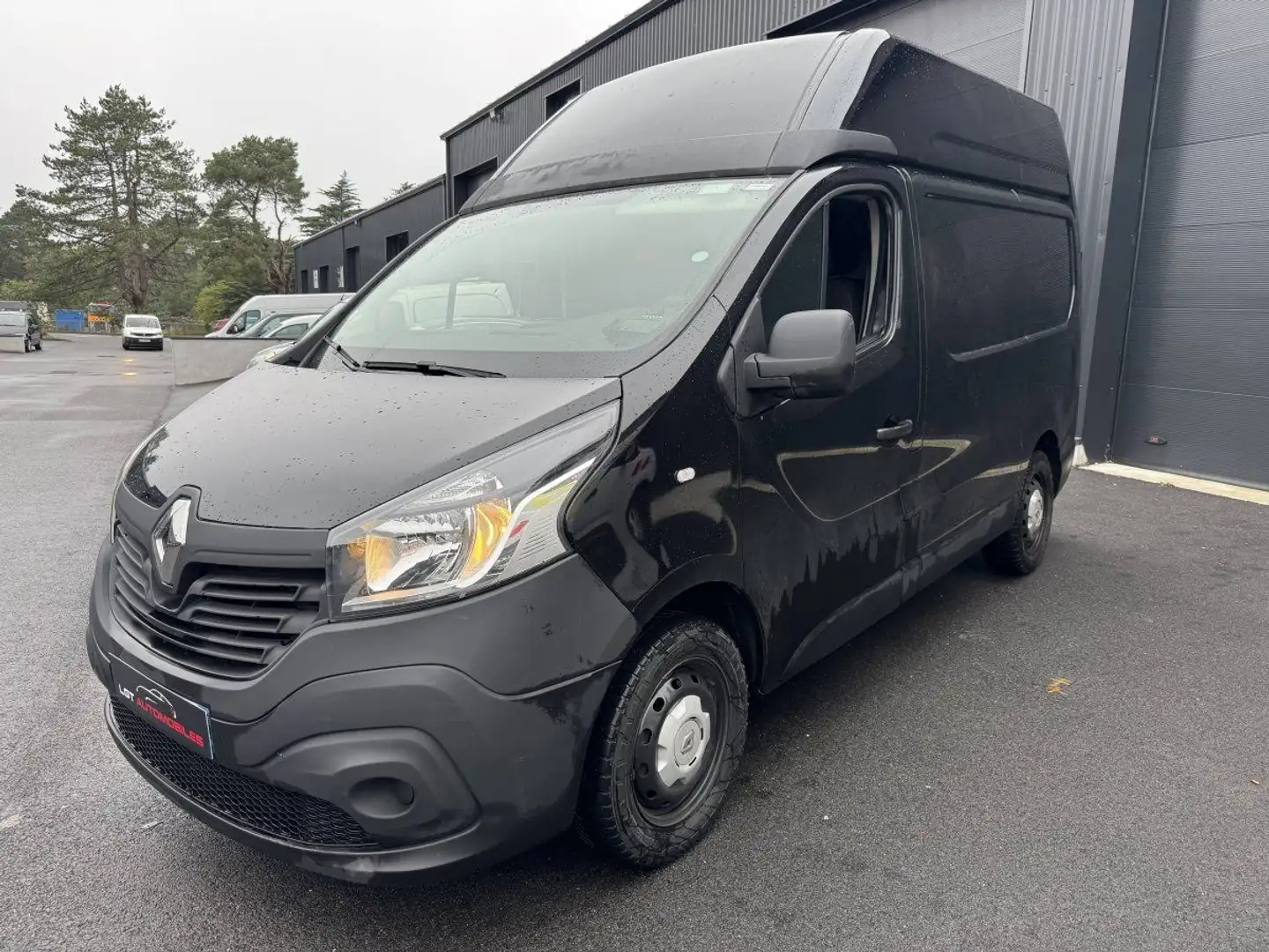 Renault Trafic III Fourgon L1H2 1200 1.6 dCi 16V Energy vitré 125 cv Jaune - 1